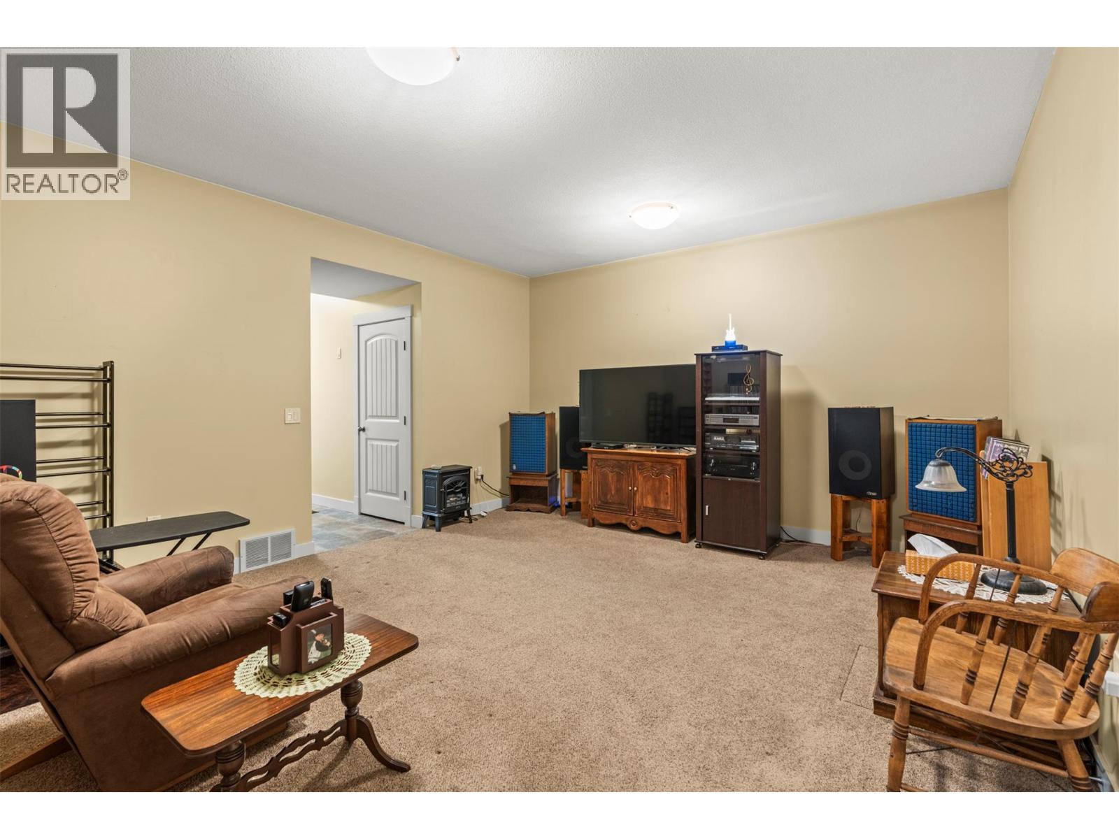 3780 Schubert Road Unit# 217, Armstrong