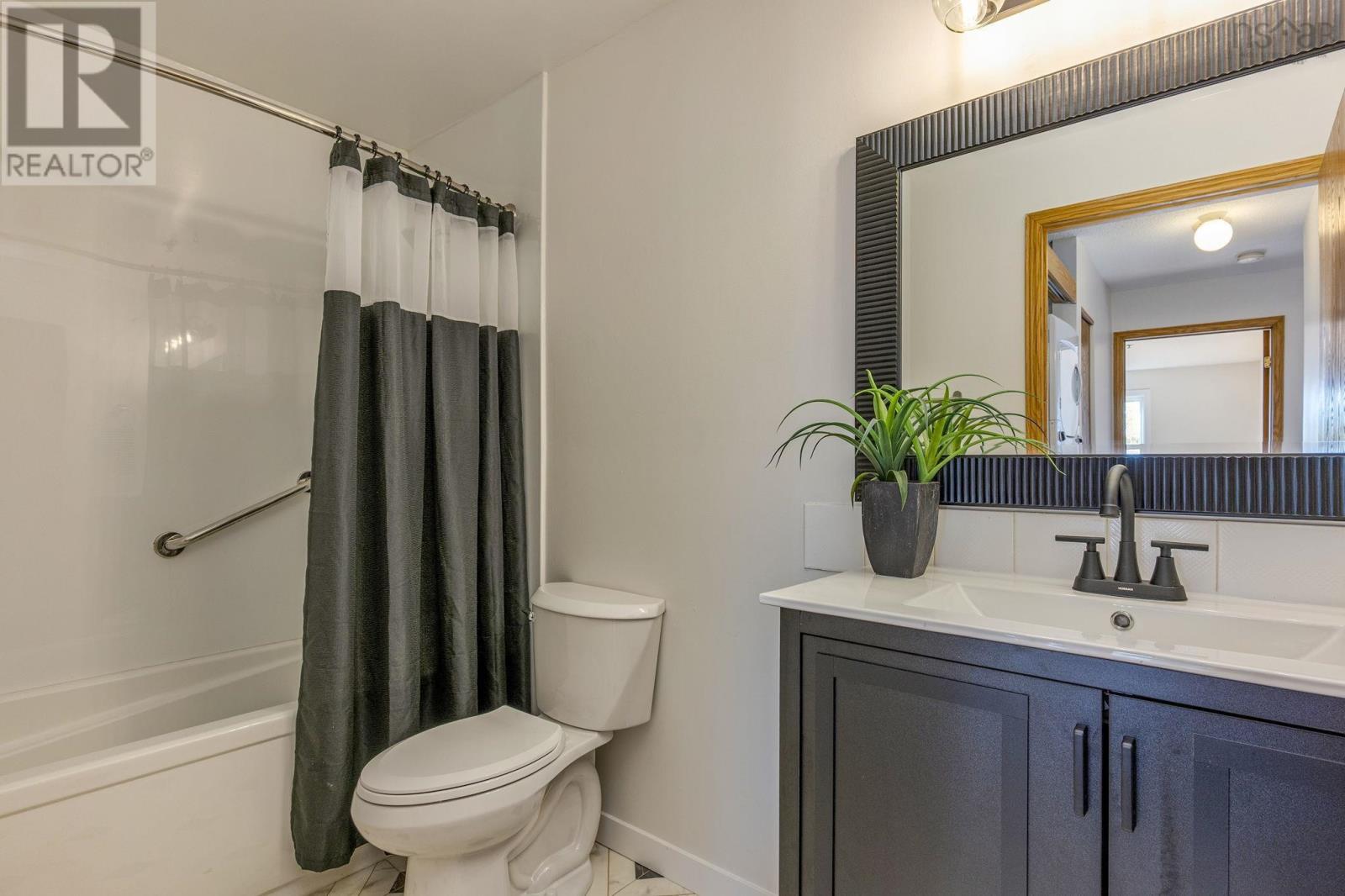 Property 18 of 30 of 219 3700 John Parr