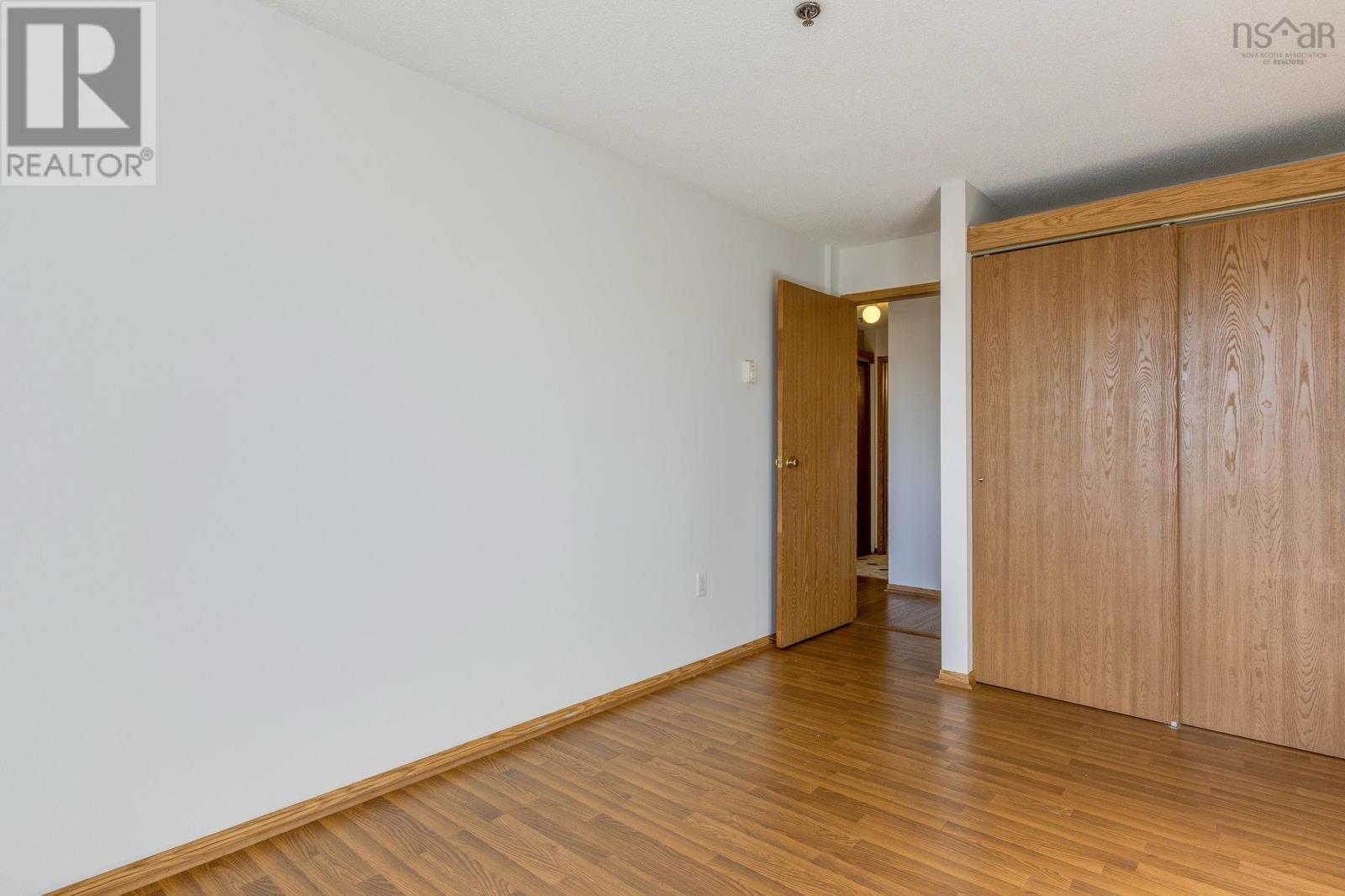 Property 15 of 30 of 219 3700 John Parr