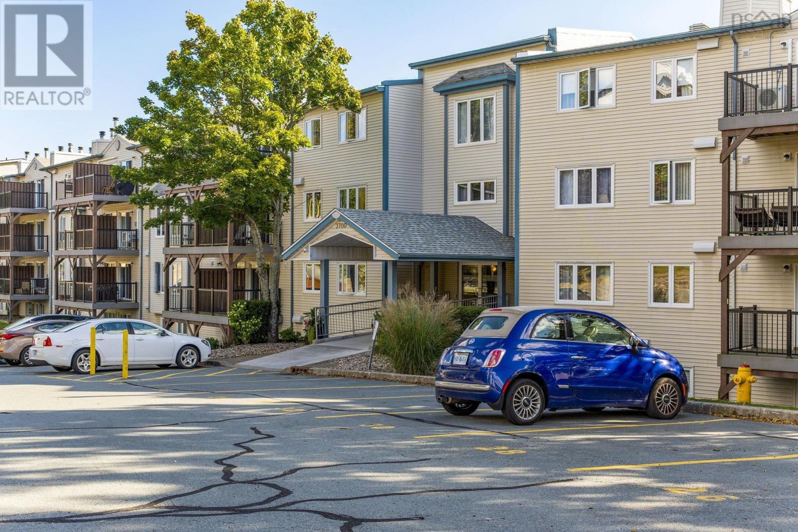 Property 23 of 30 of 219 3700 John Parr