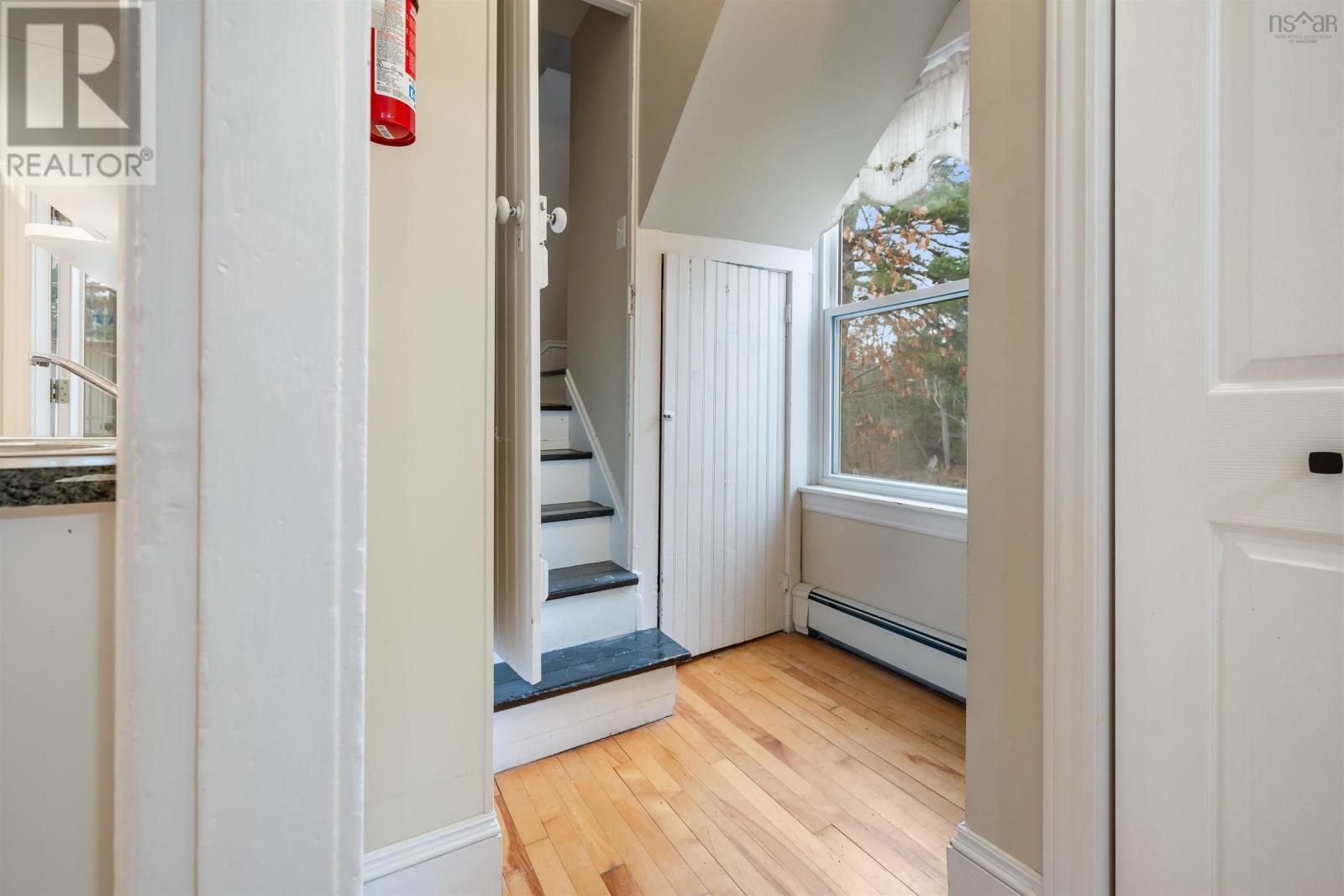 Property 19 of 49 of 1273 North Main Street