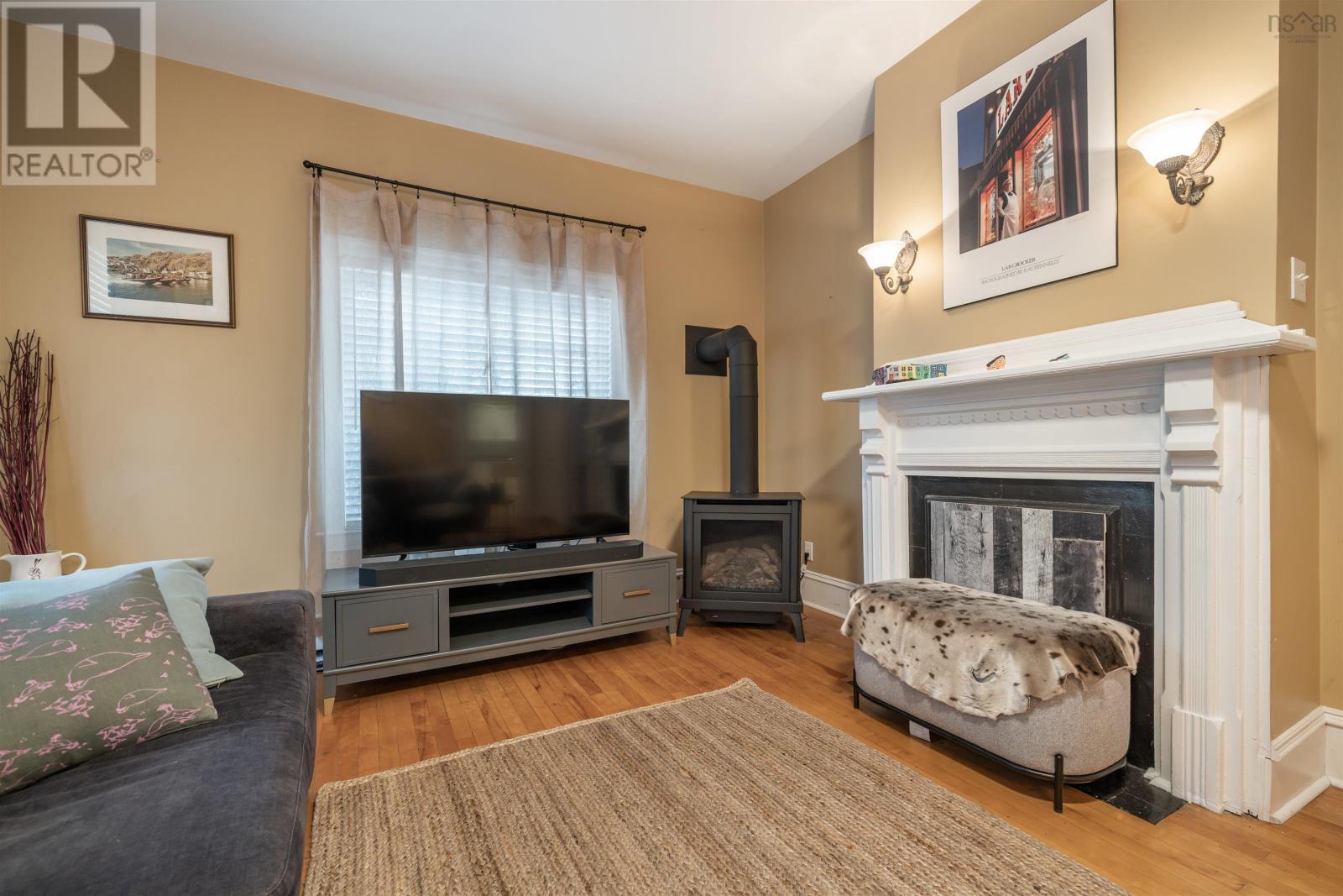 Property 6 of 49 of 1273 North Main Street