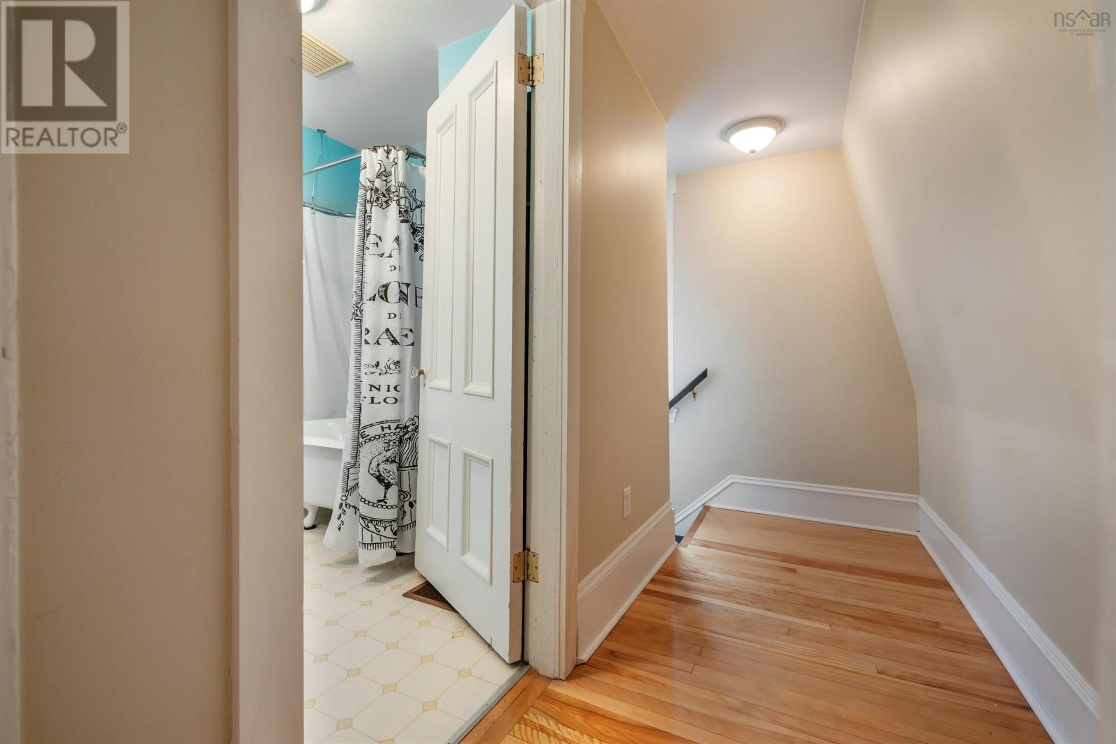 Property 28 of 49 of 1273 North Main Street