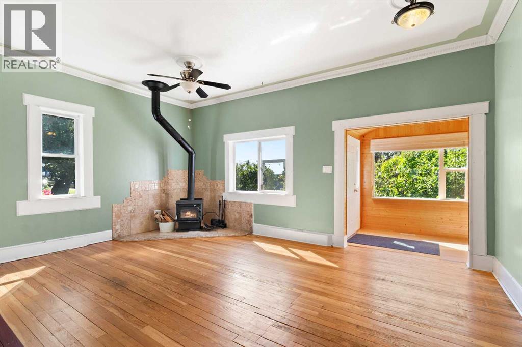 1321 Flemming Avenue, Penhold