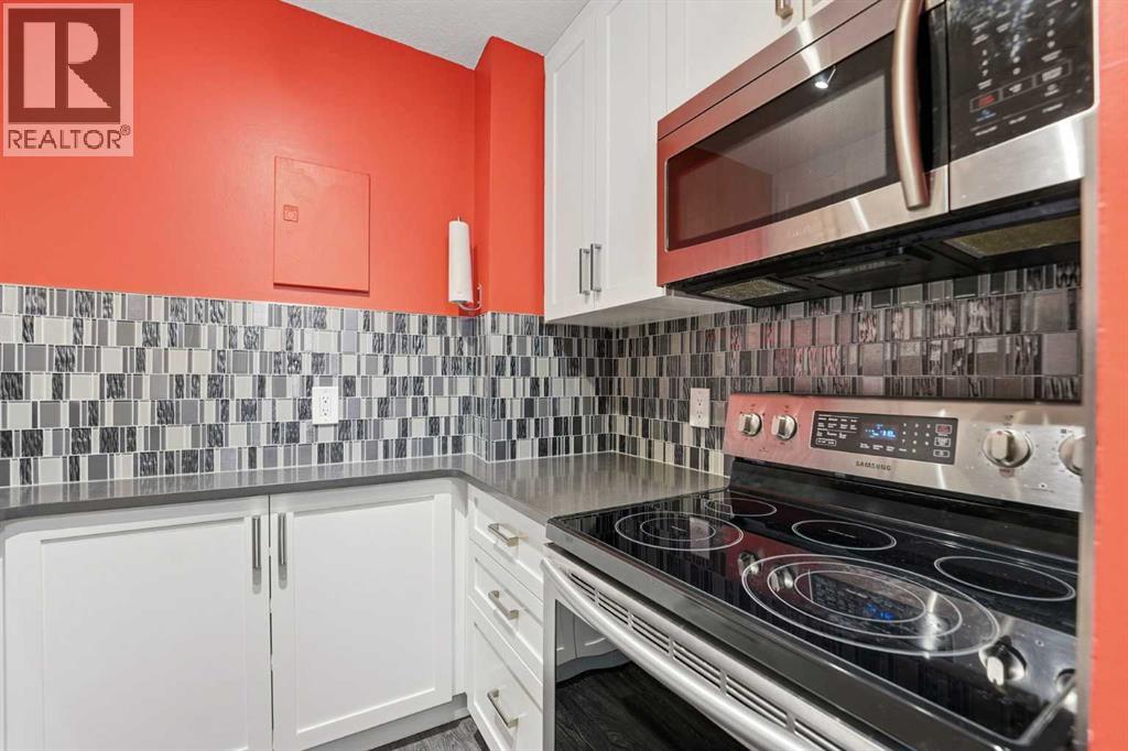 Single Family House for Sale in   Dalton Drive NW Dalhousie Calgary 