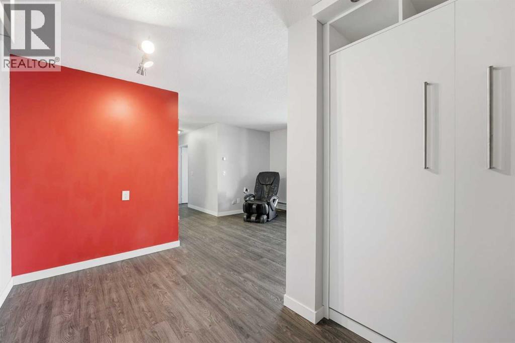 Single Family House for Sale in   Dalton Drive NW Dalhousie Calgary 