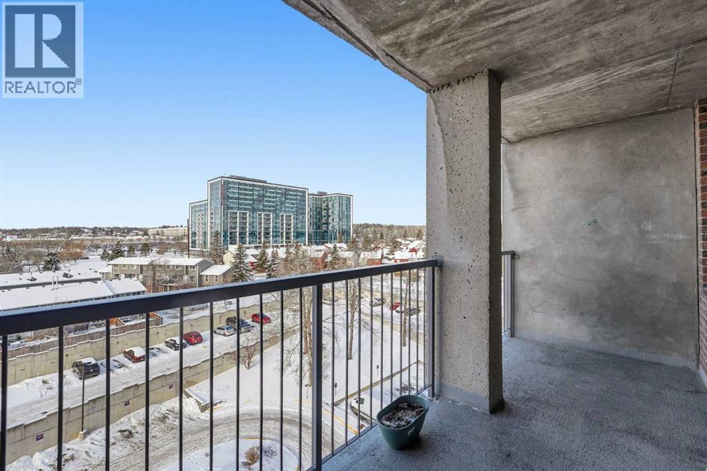 Single Family House for Sale in   Dalton Drive NW Dalhousie Calgary 