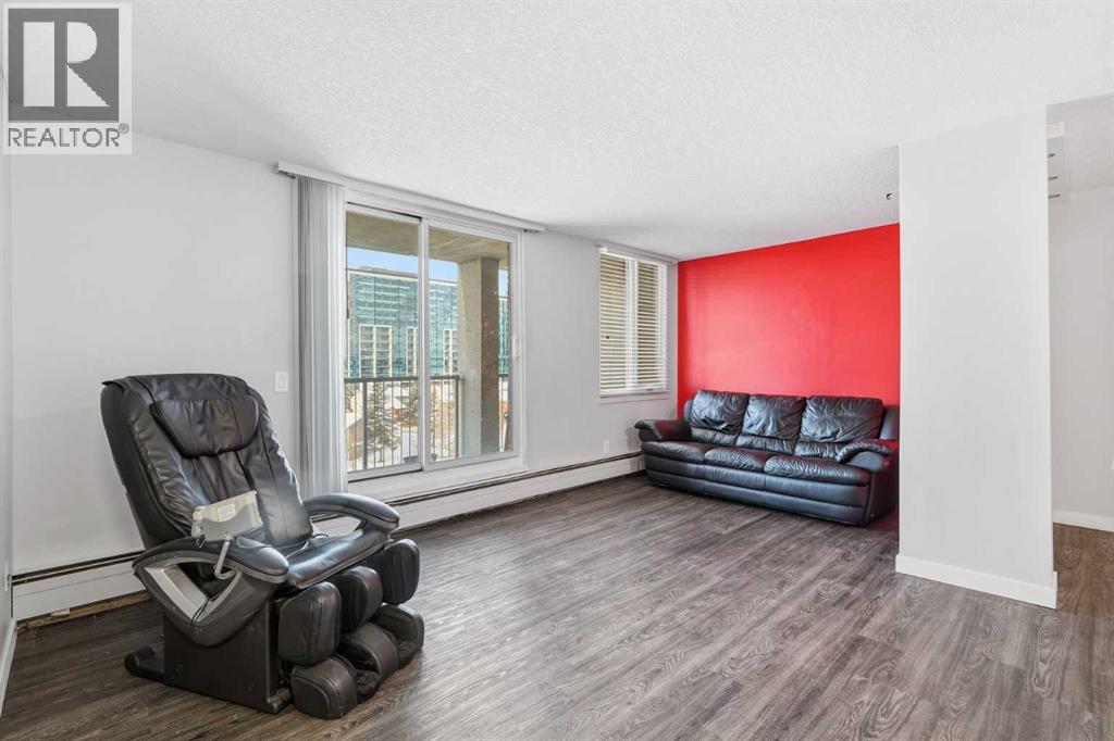 Single Family House for Sale in   Dalton Drive NW Dalhousie Calgary 