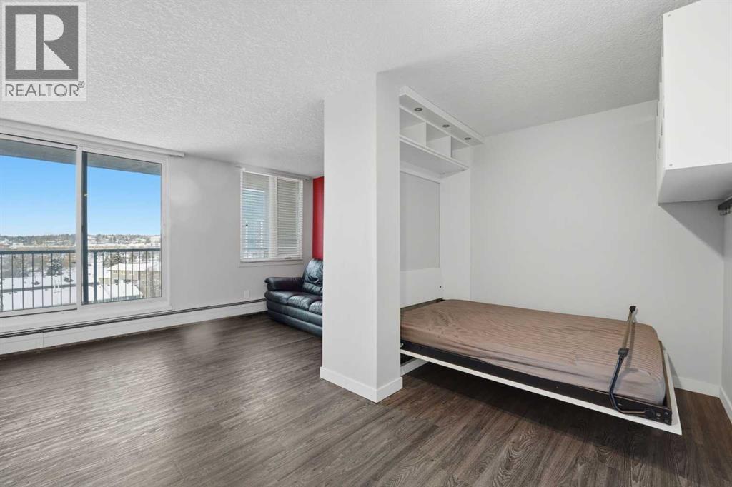 Single Family House for Sale in   Dalton Drive NW Dalhousie Calgary 