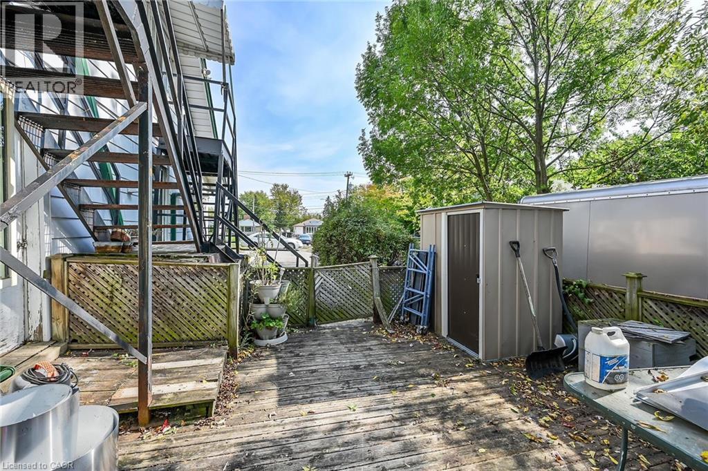 942 UPPER GAGE AVENUE - 40