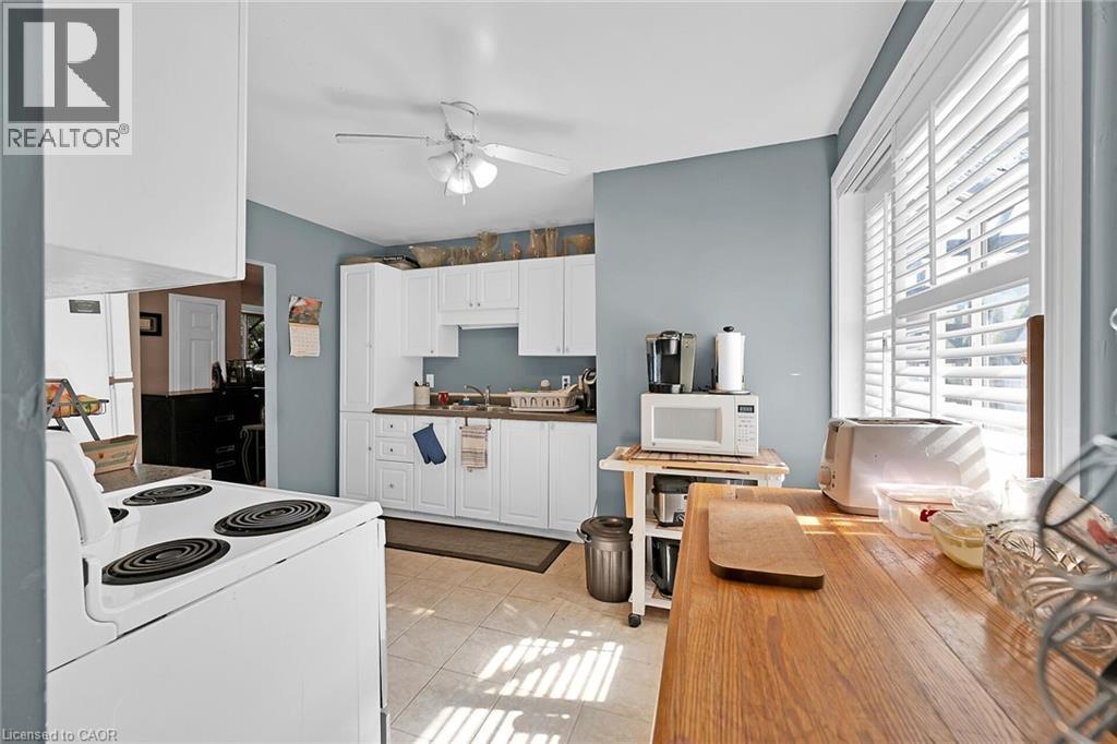 942 UPPER GAGE AVENUE - 5