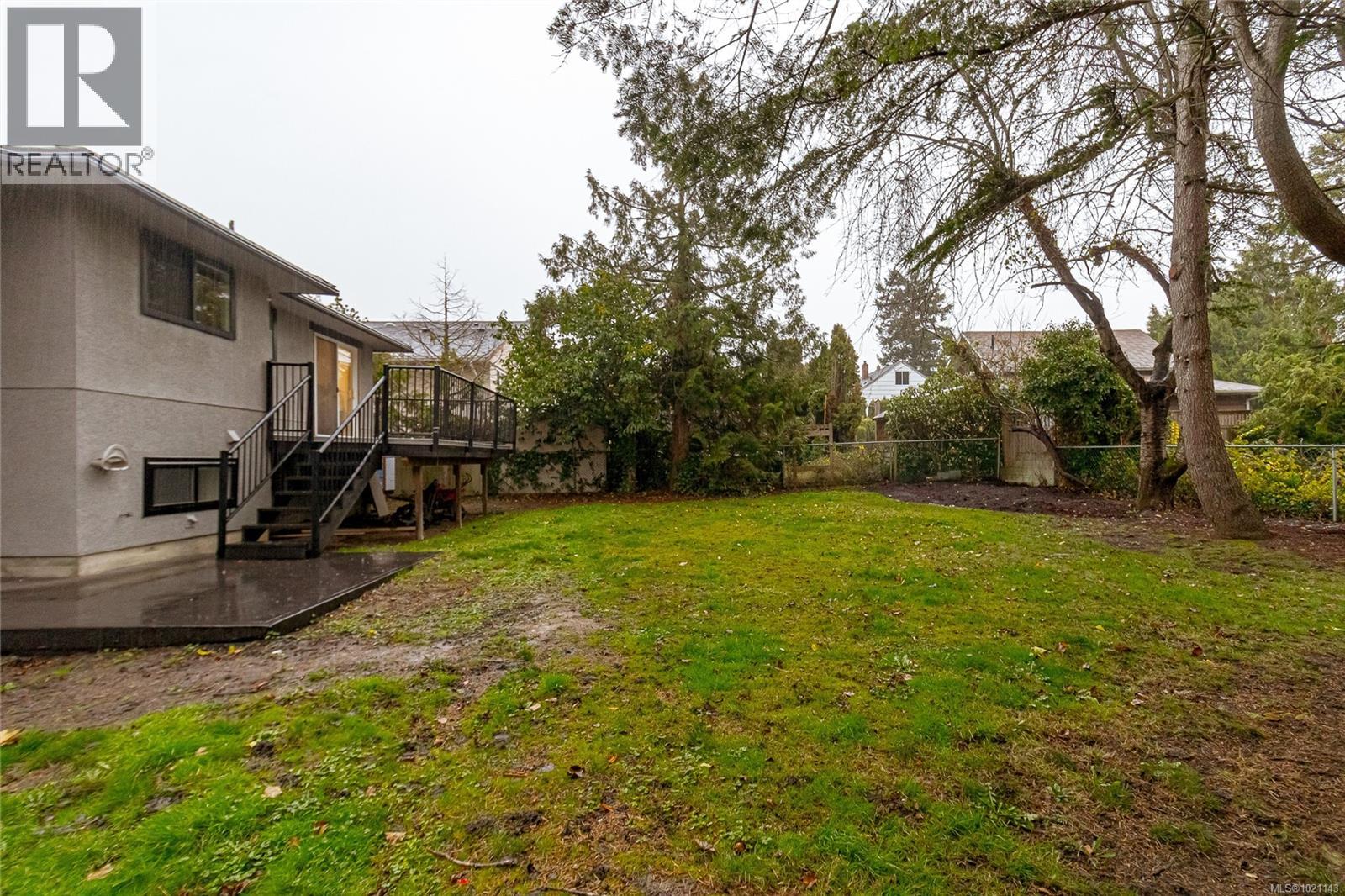  3375 Kingsley Place, Saanich