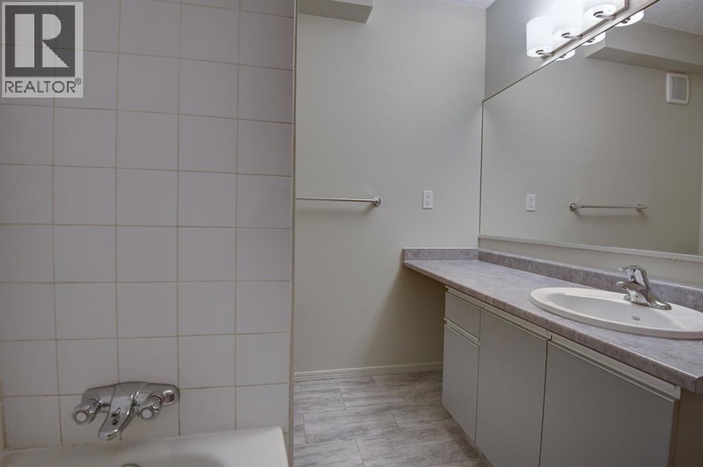 Single Family House Multi-level for Sale in    Street SW Lower Mount Royal Calgary 