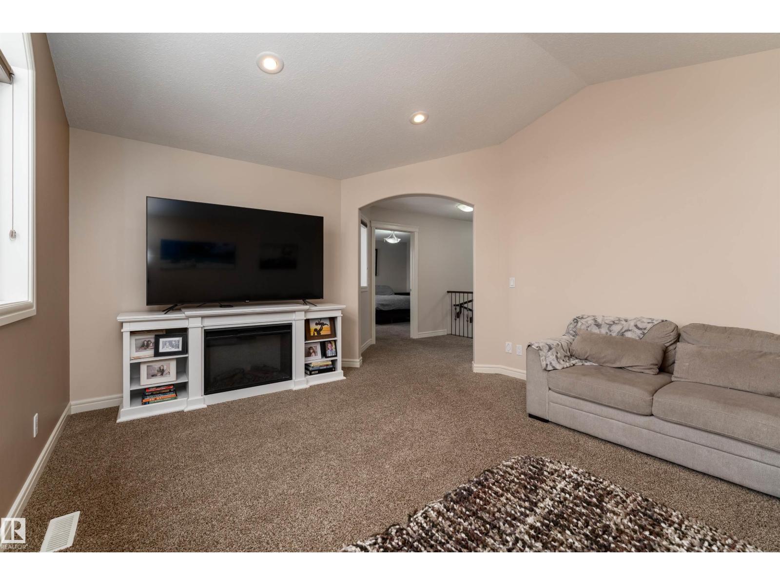 22 VALE TC, Fort Saskatchewan