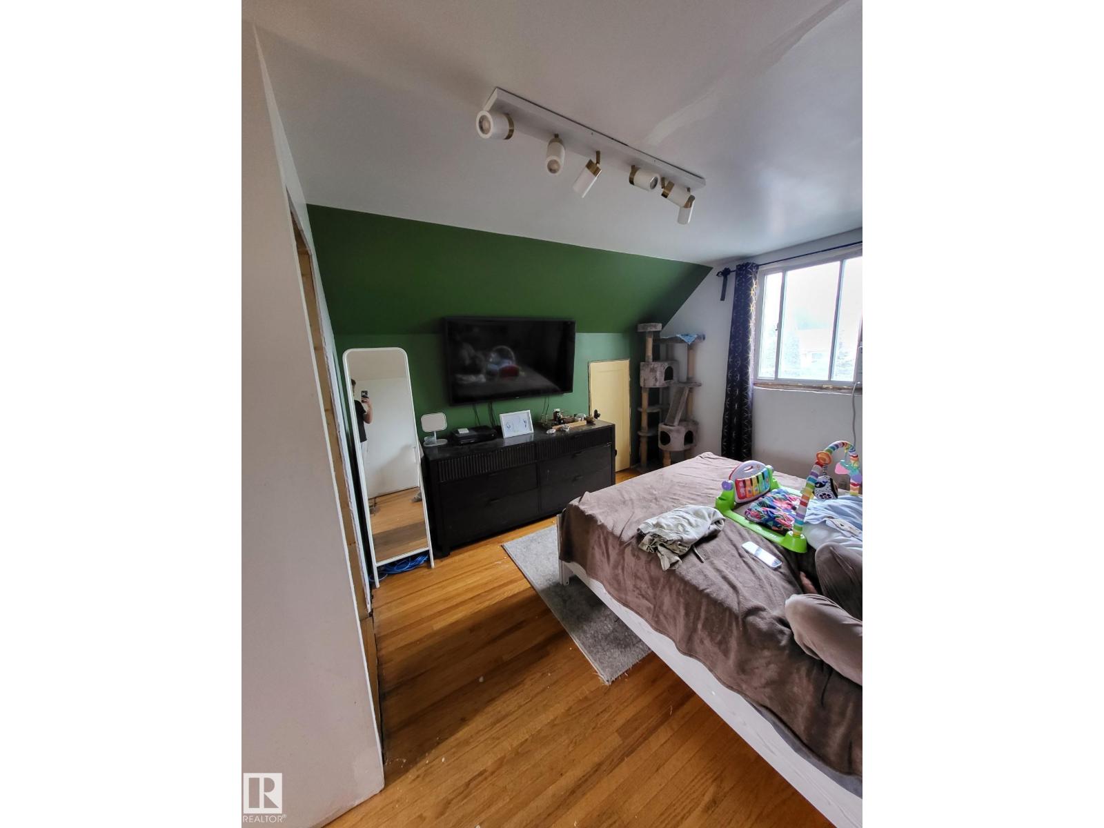 11515 101 ST NW NW, Edmonton