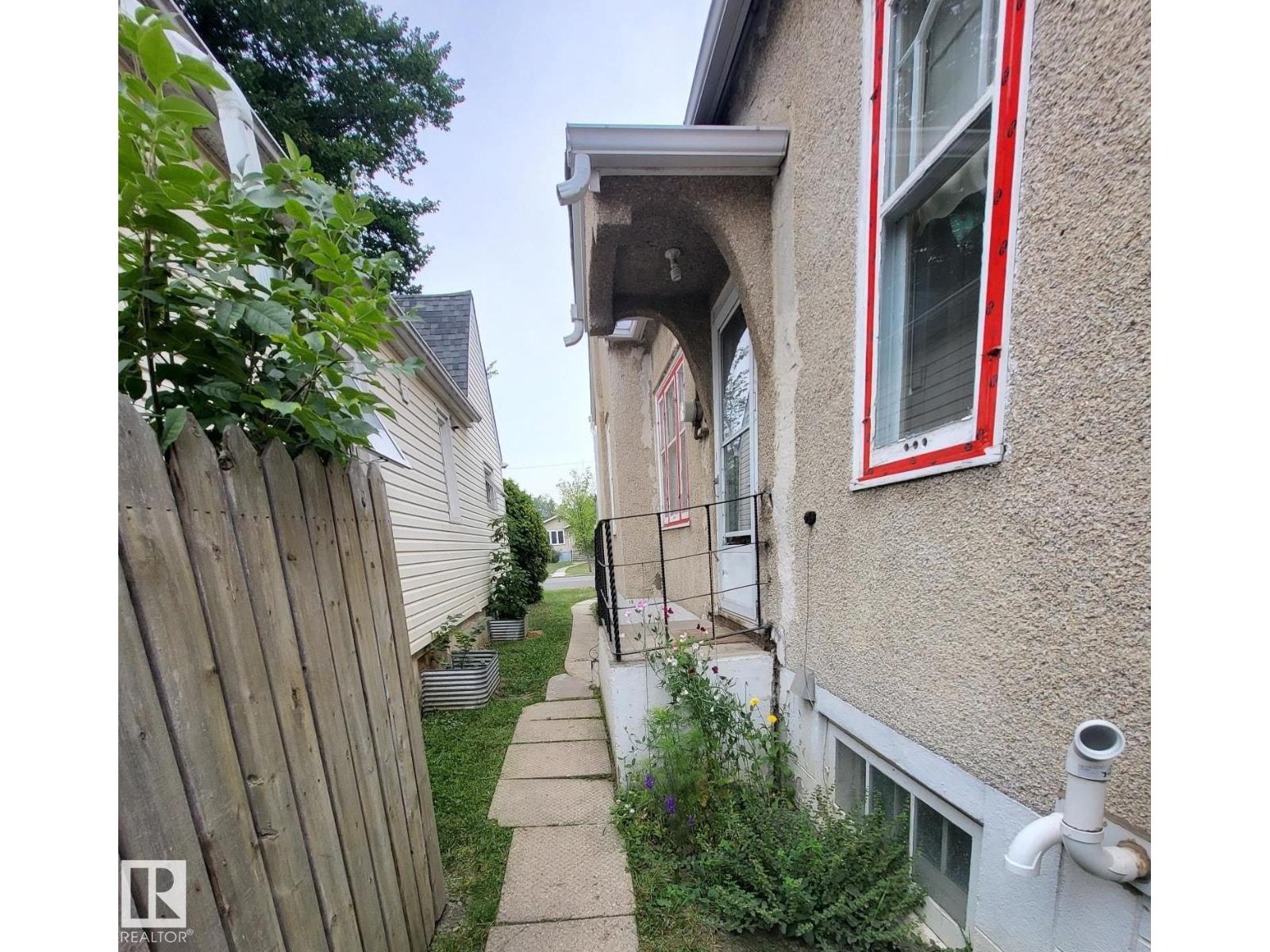 11515 101 ST NW NW, Edmonton