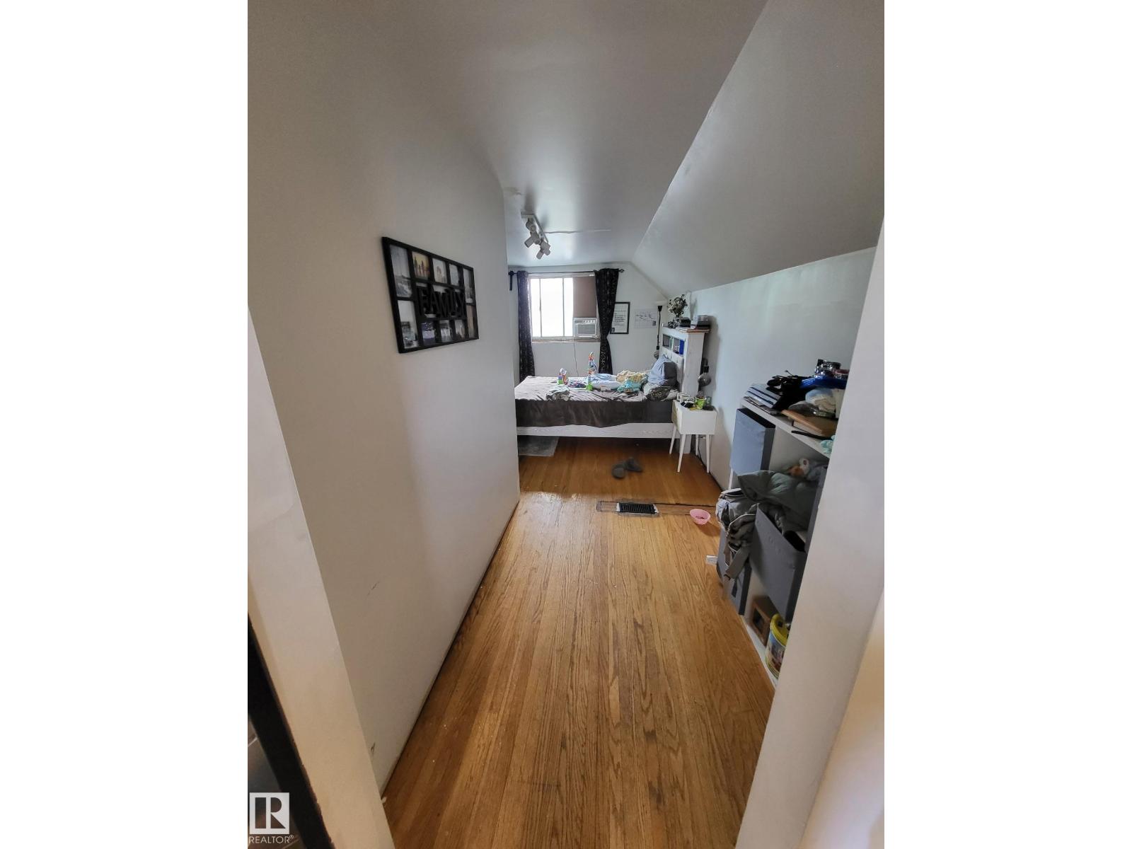 11515 101 ST NW NW, Edmonton