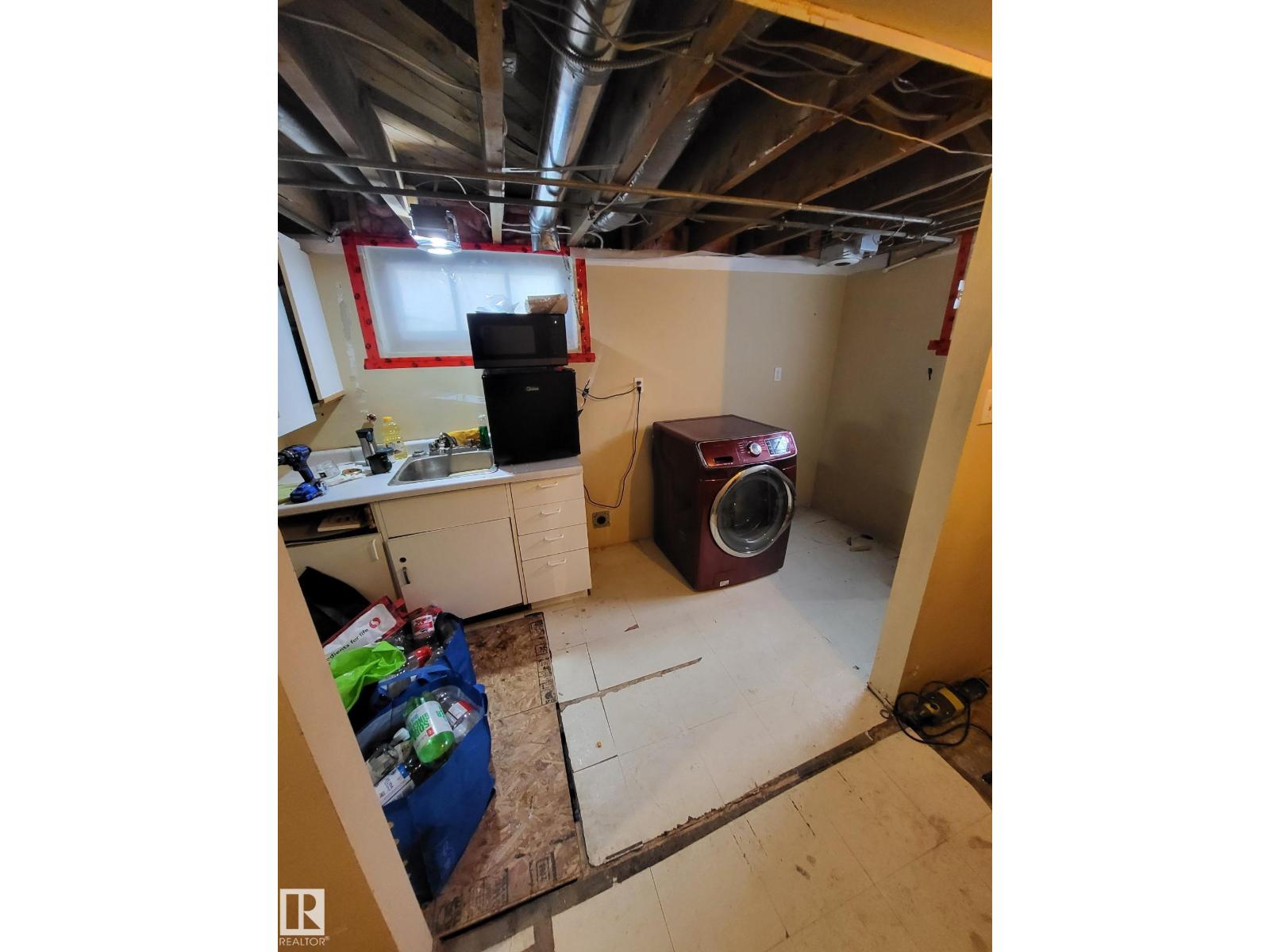 11515 101 ST NW NW, Edmonton