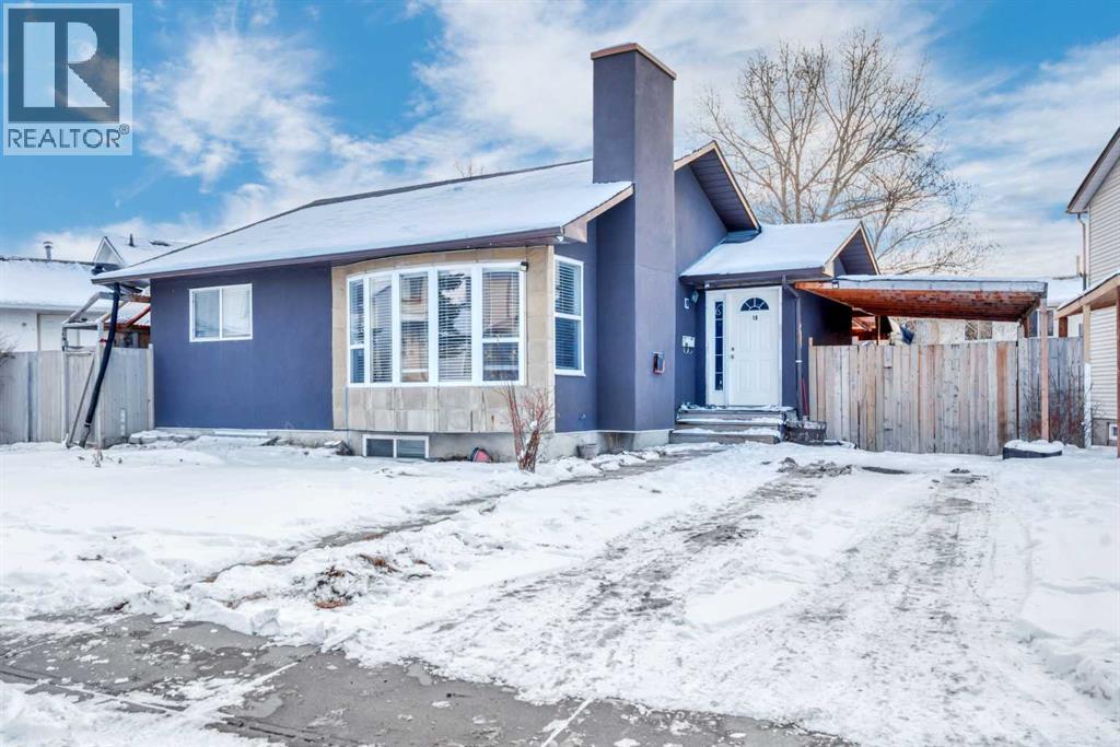 Single Family House Bungalow for Sale in  Castlepark Way NE Castleridge Calgary 