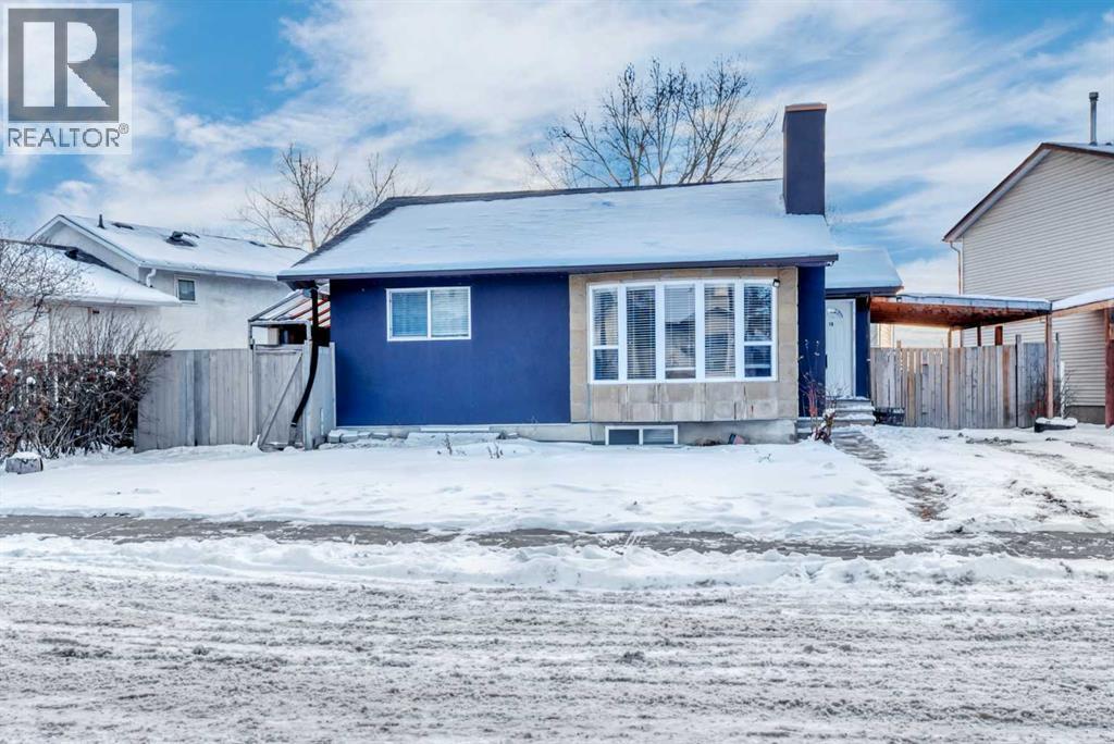 Single Family House Bungalow for Sale in  Castlepark Way NE Castleridge Calgary 