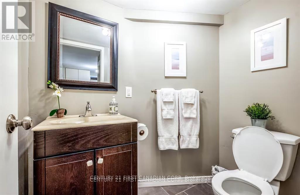 UNIT A - 705 CONSERVATION DRIVE - Photo 5 of 33, Waterloo, Ontario