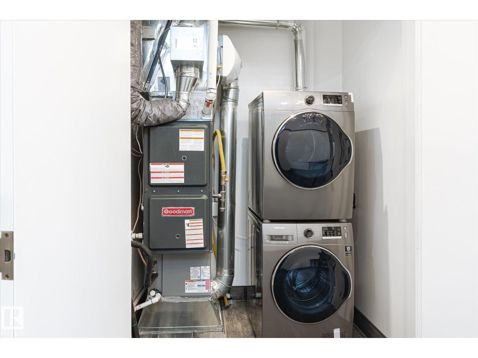 11833 102 AV NW, Edmonton