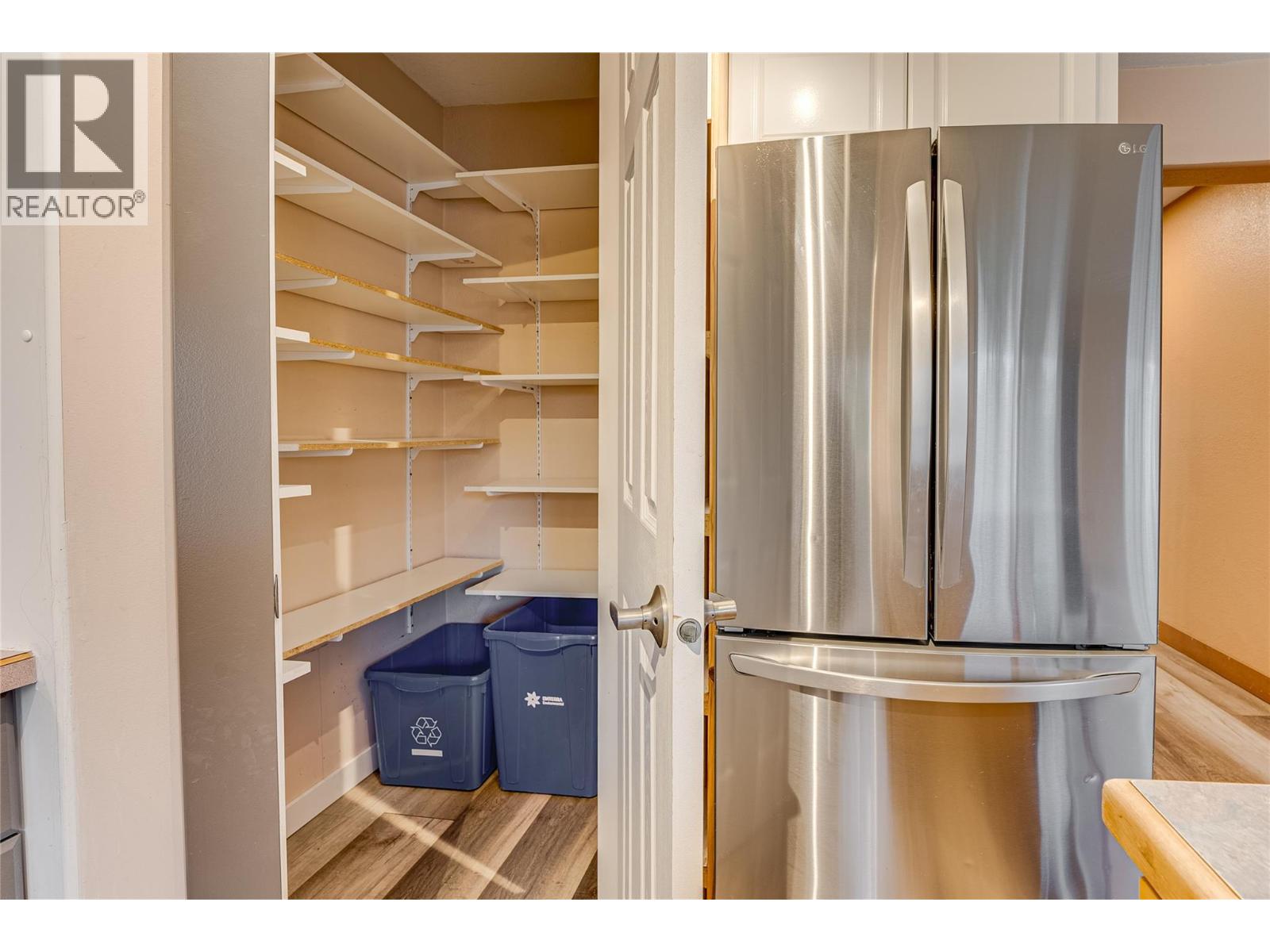 2620 Pleasant Valley Road Unit# 9, Armstrong