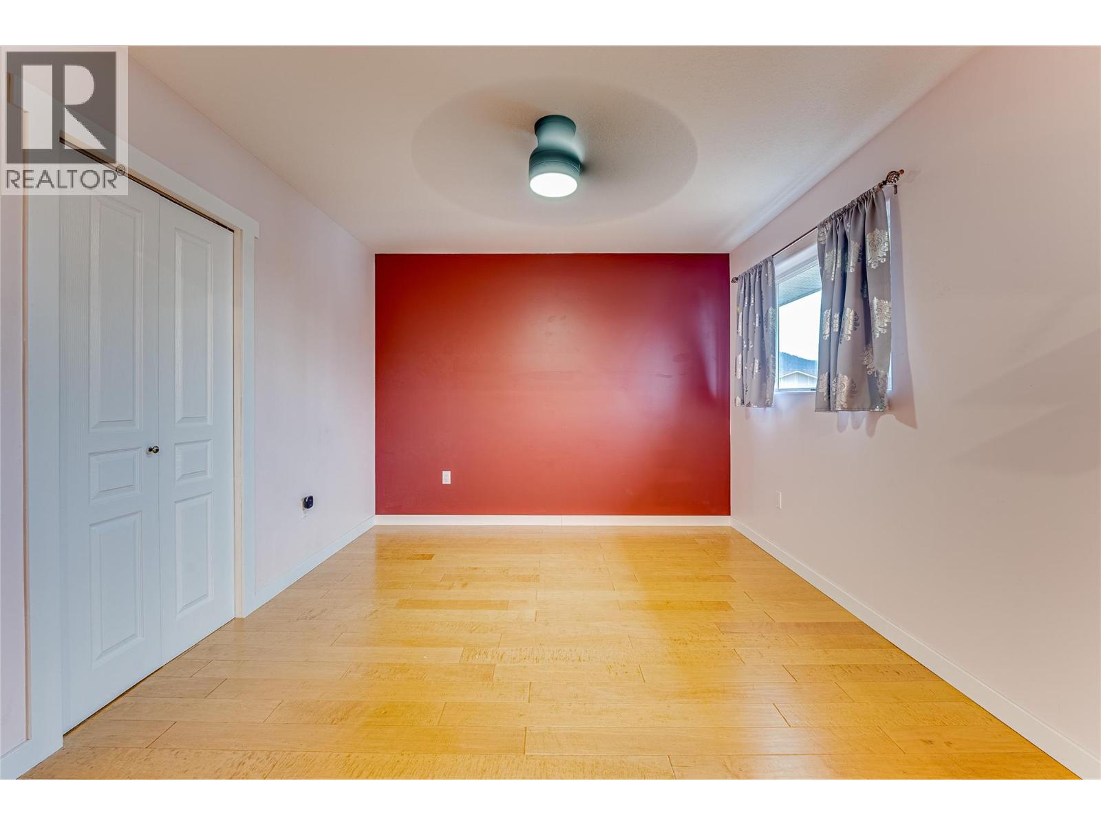 2620 Pleasant Valley Road Unit# 9, Armstrong