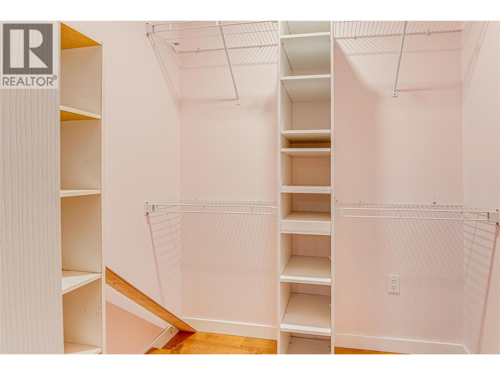 2620 Pleasant Valley Road Unit# 9, Armstrong