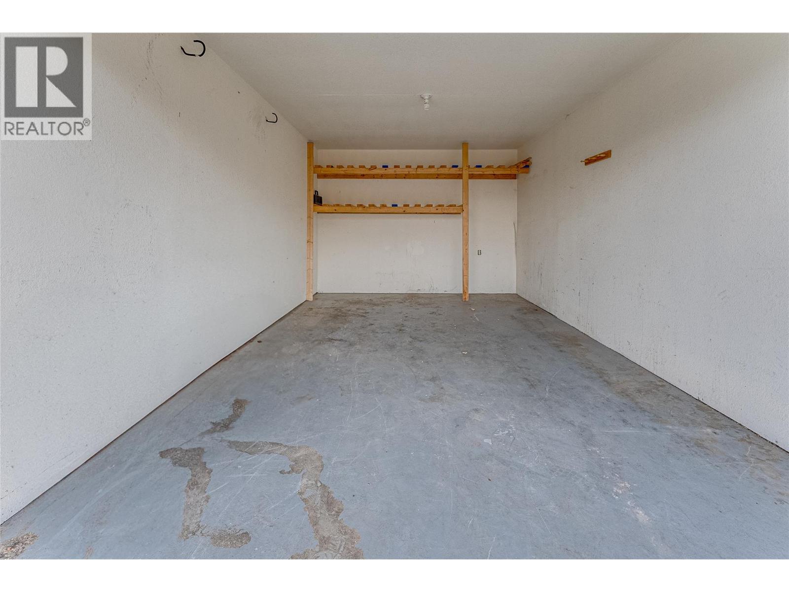 2620 Pleasant Valley Road Unit# 9, Armstrong