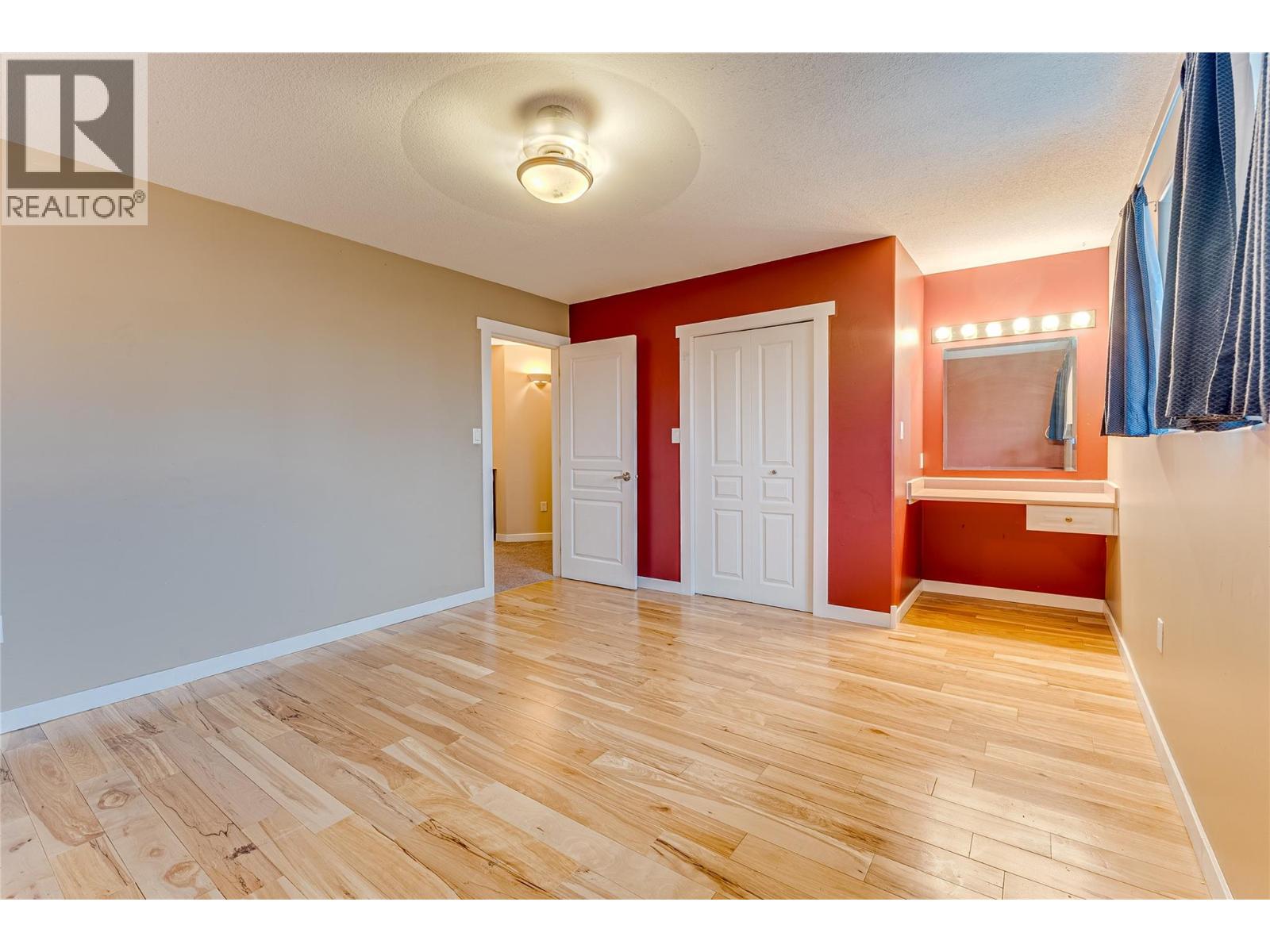 2620 Pleasant Valley Road Unit# 9, Armstrong