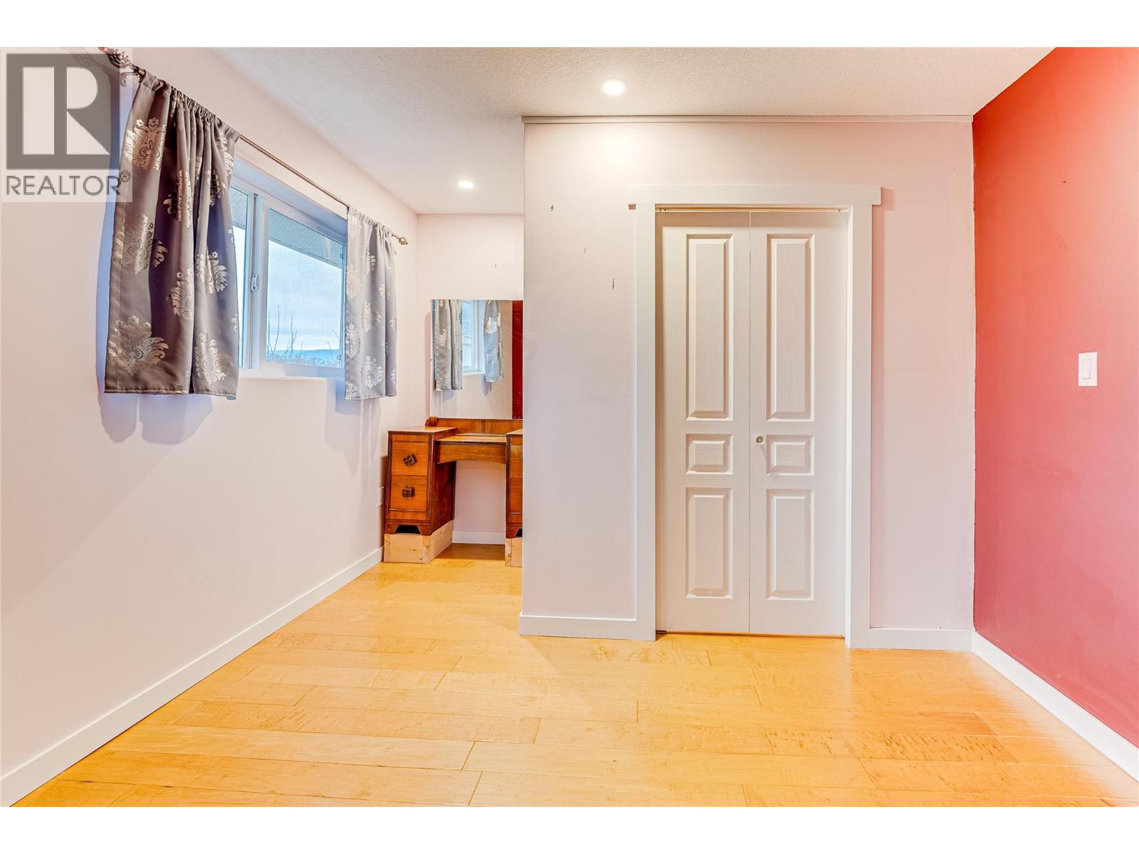 2620 Pleasant Valley Road Unit# 9, Armstrong