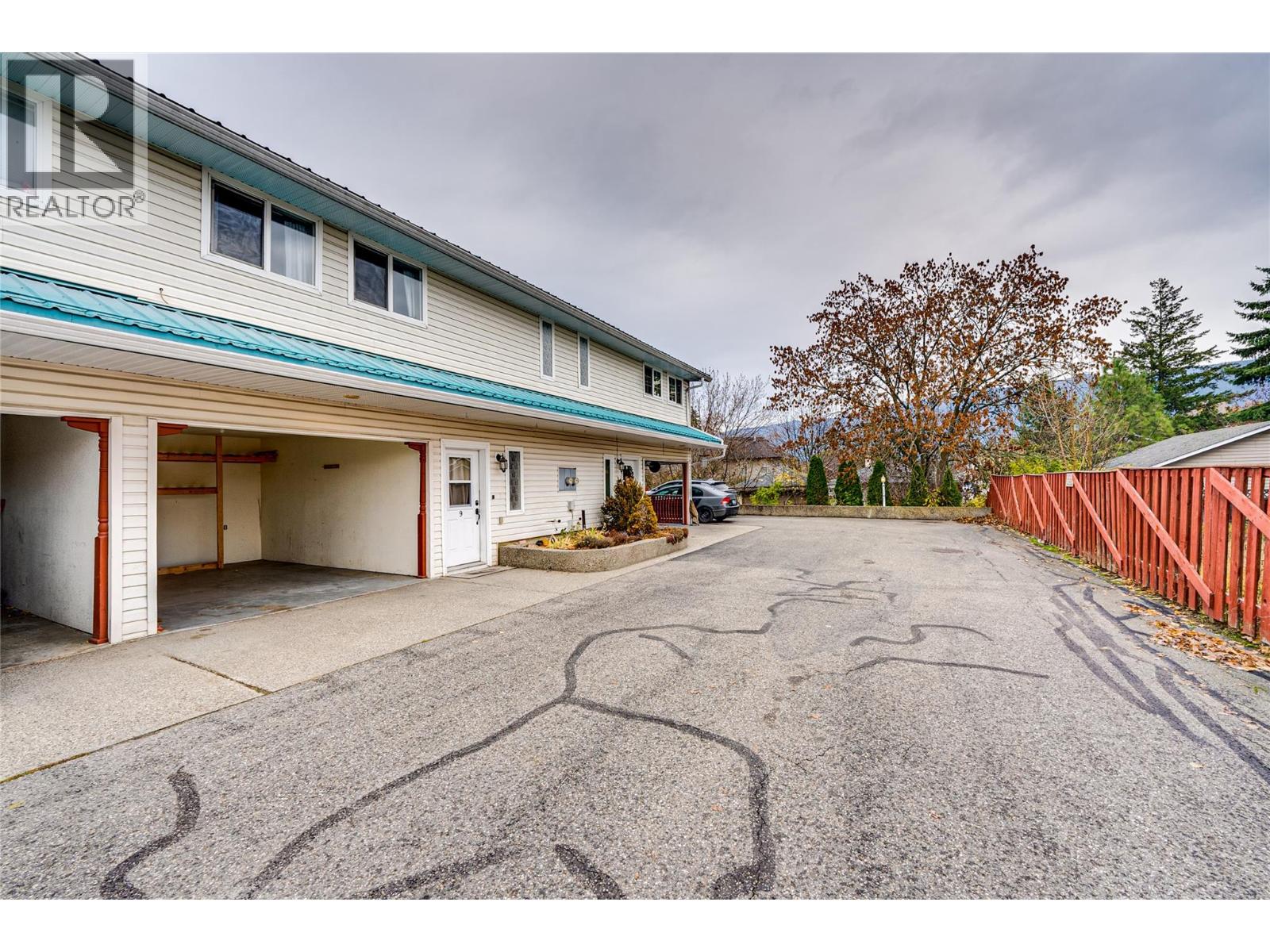 2620 Pleasant Valley Road Unit# 9, Armstrong