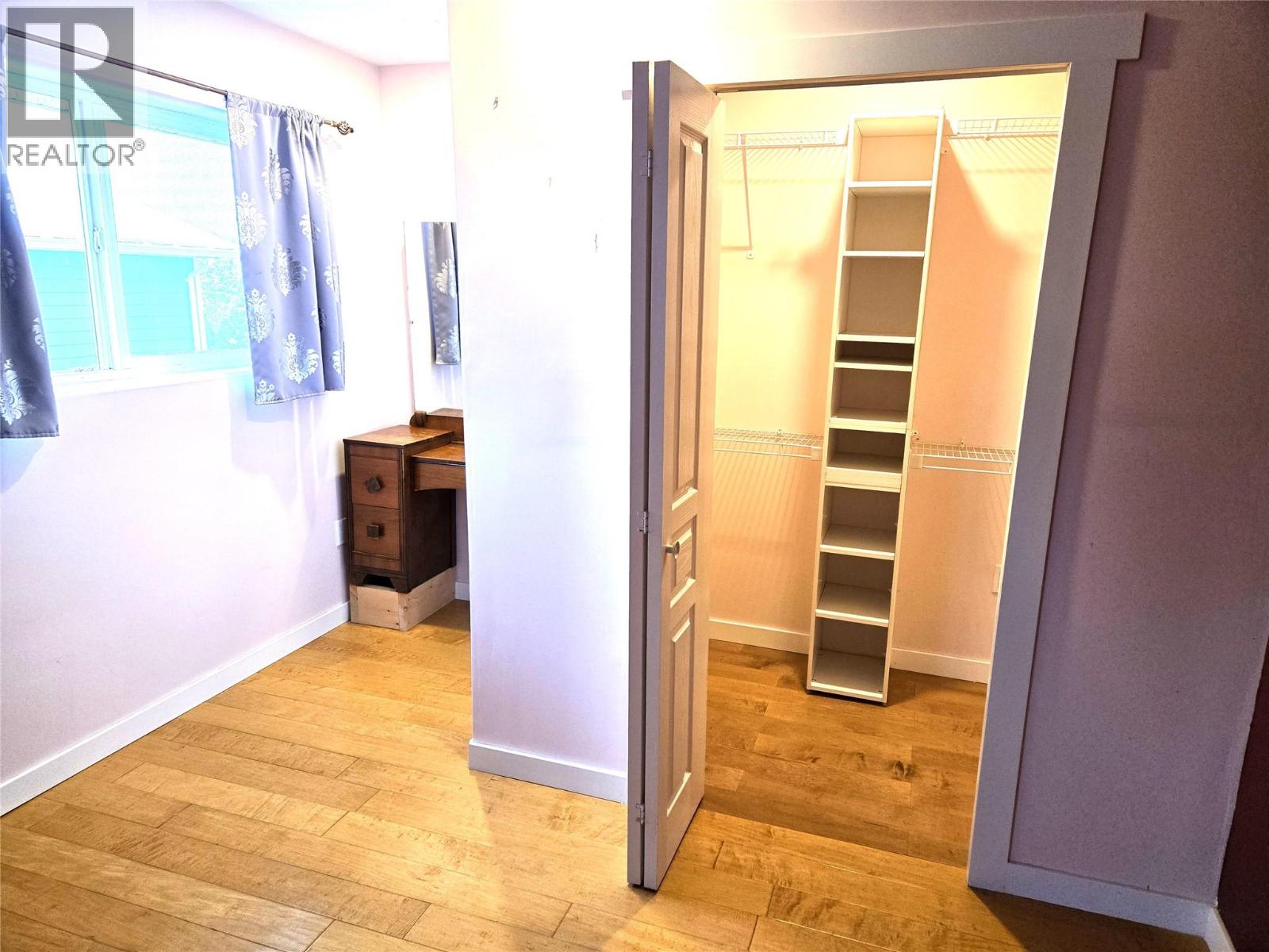 2620 Pleasant Valley Road Unit# 9, Armstrong