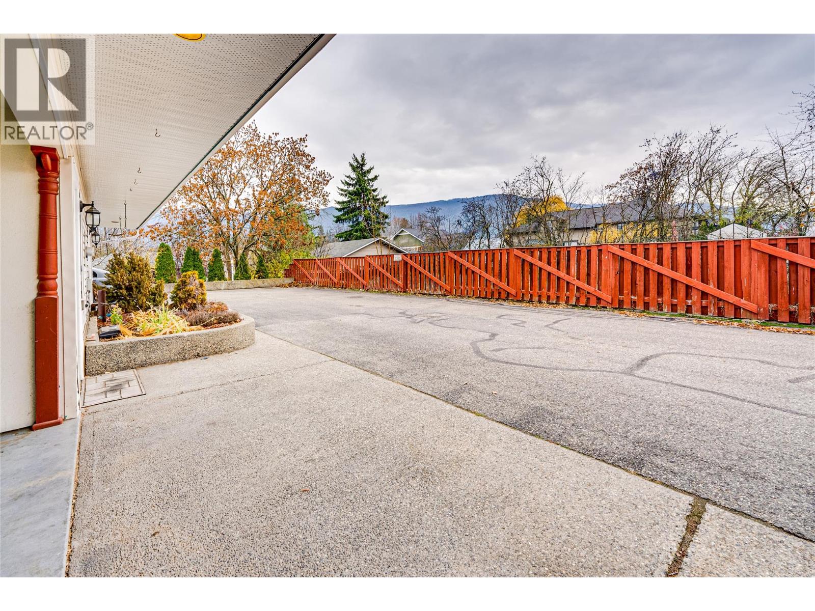 2620 Pleasant Valley Road Unit# 9, Armstrong