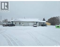 416 7th Avenue Nw, Weyburn, SK S4H2K7 Photo 17