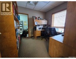 416 7th Avenue Nw, Weyburn, SK S4H2K7 Photo 8