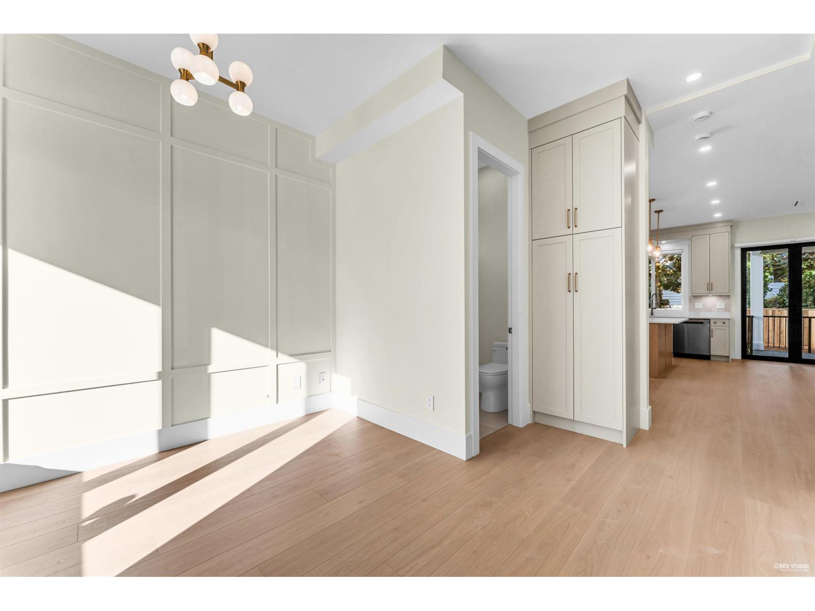 11739 80 Avenue, Delta