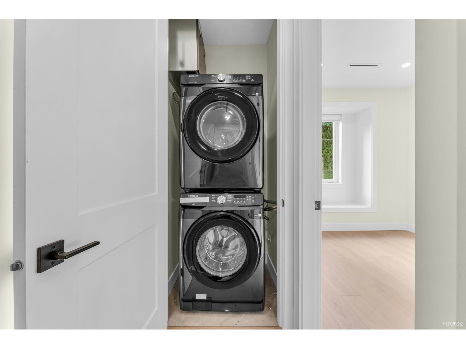 11739 80 Avenue, Delta