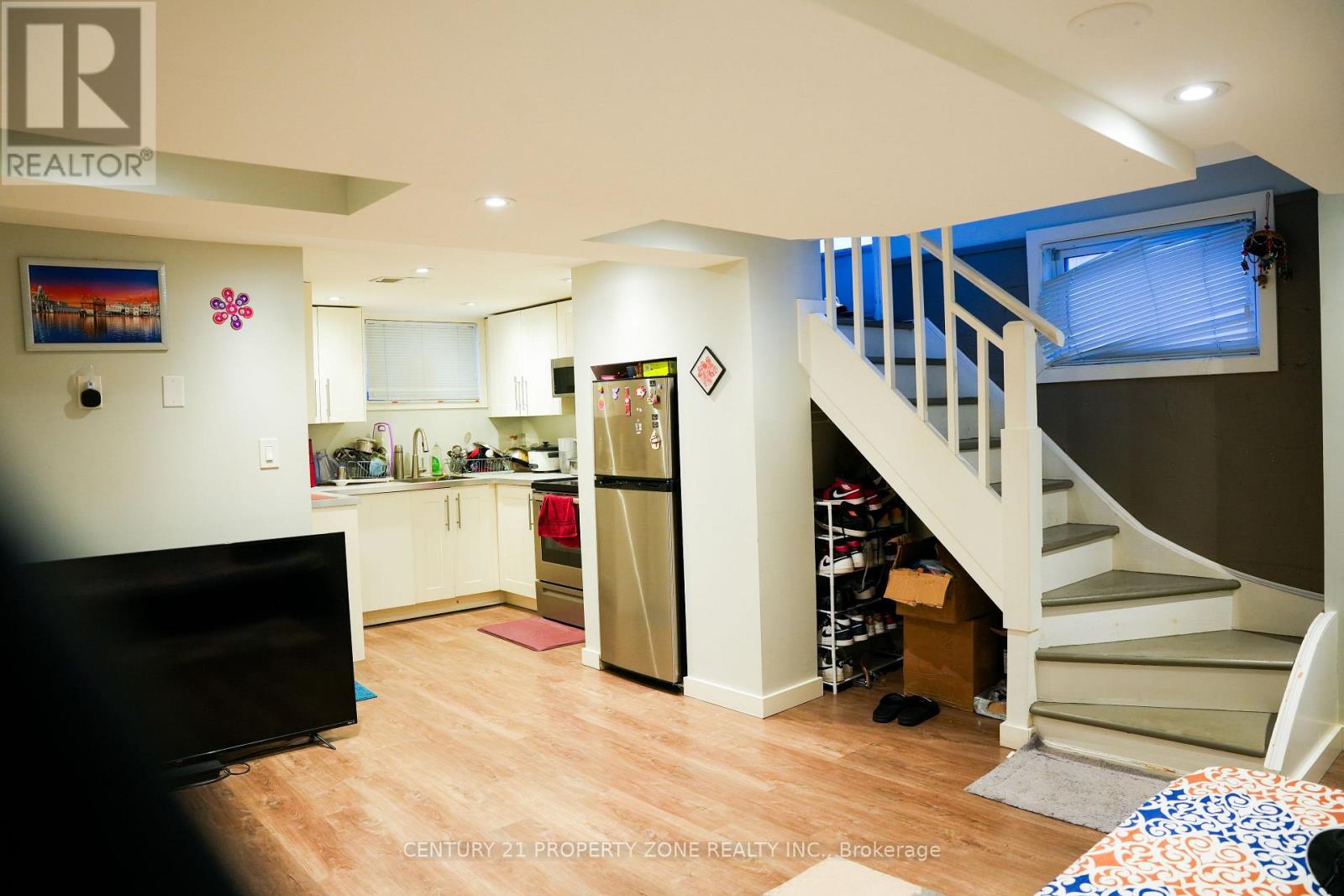 116 ELLIOT STREET - 27