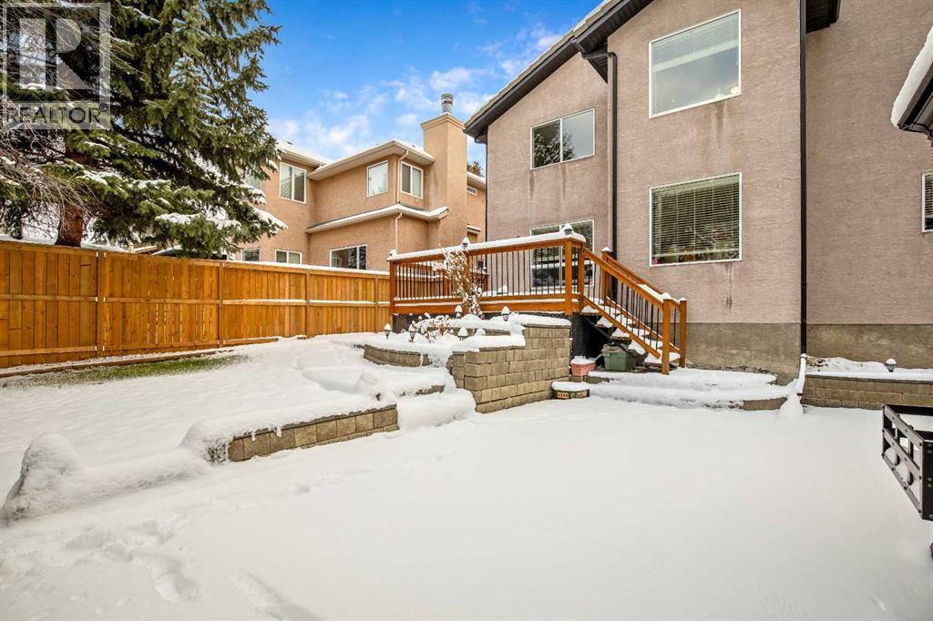 Single Family House for Sale in  Simcrest Manor SW Signal Hill Calgary 
