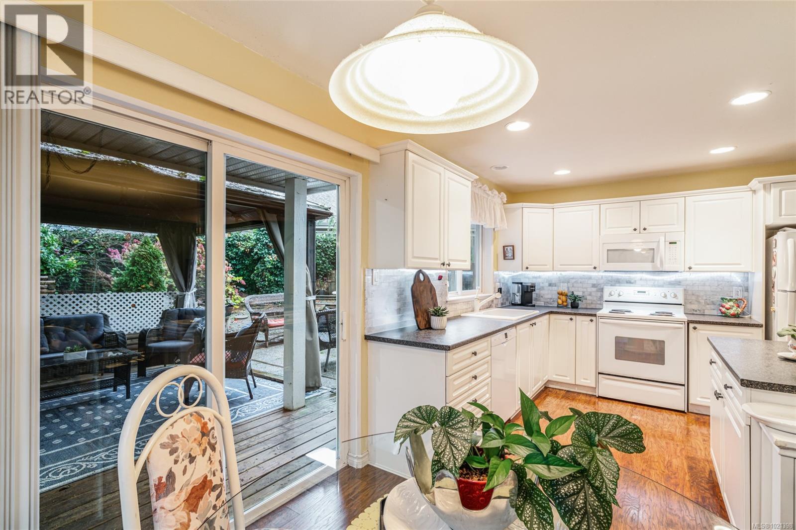 83 Bridgewater Lane, Parksville