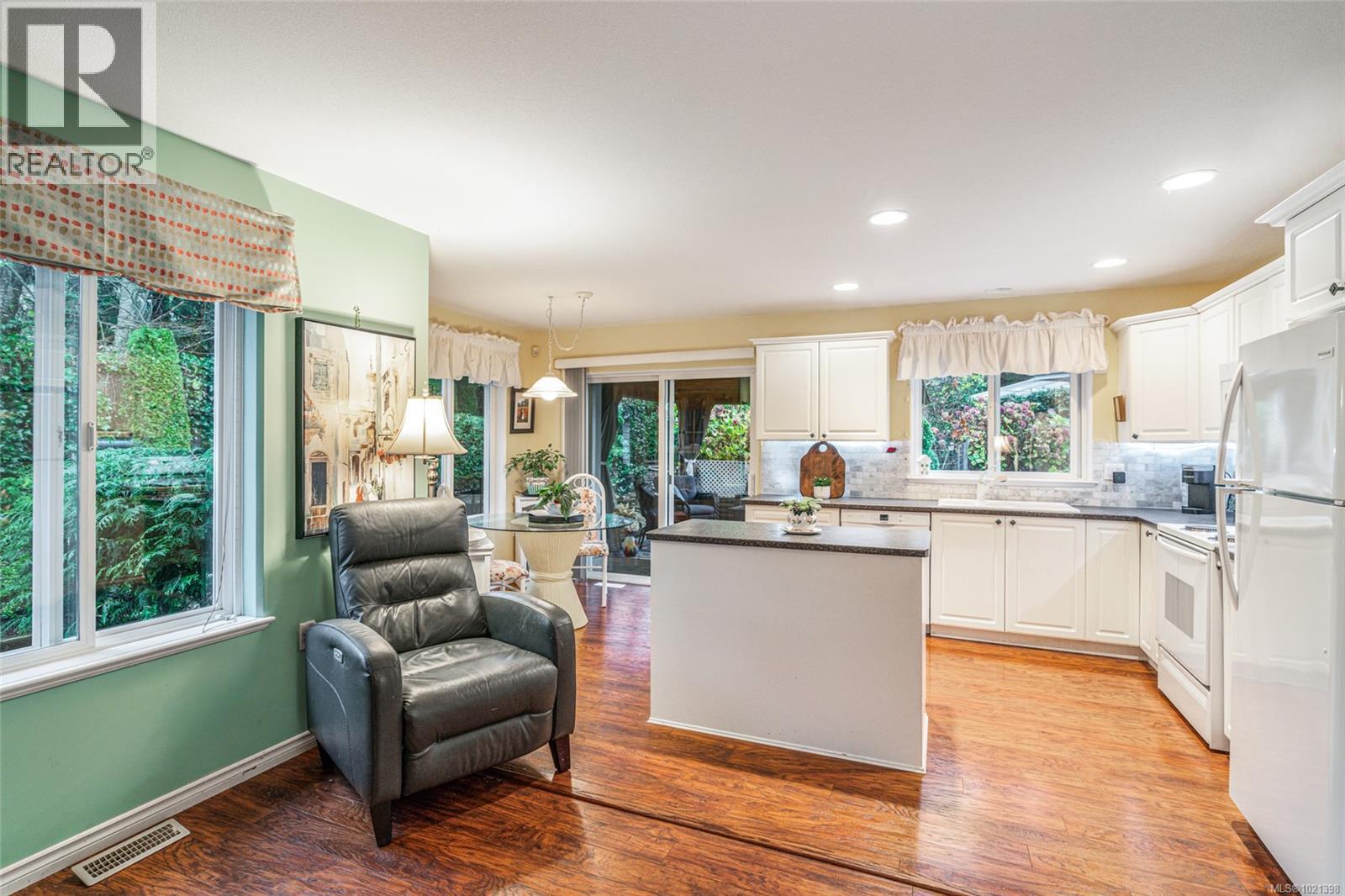 83 Bridgewater Lane, Parksville