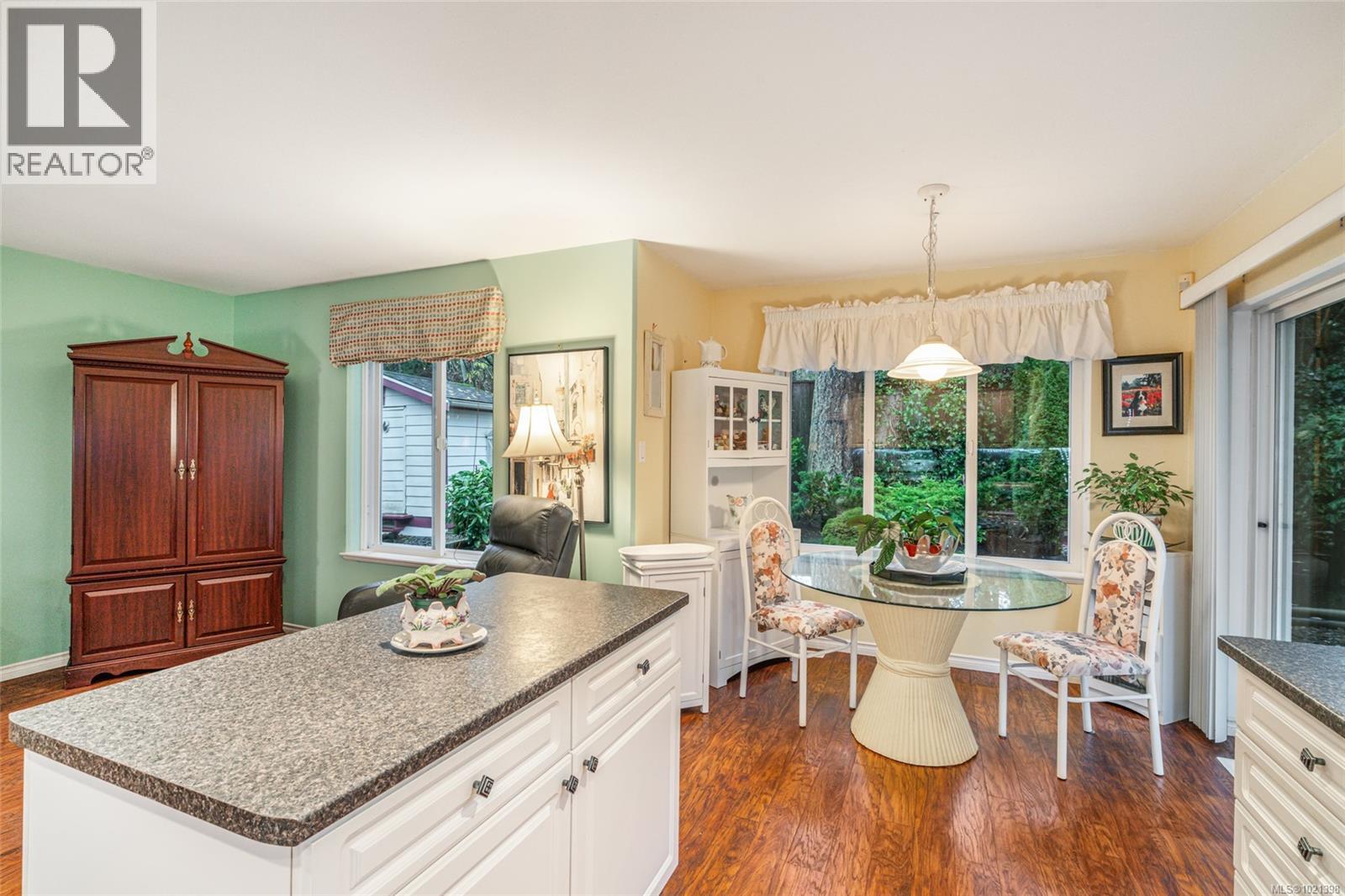 83 Bridgewater Lane, Parksville