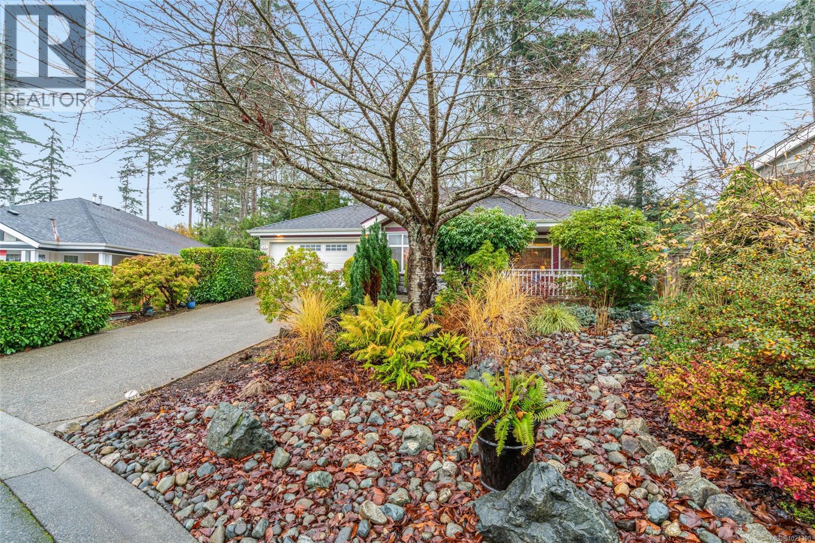 83 Bridgewater Lane, Parksville