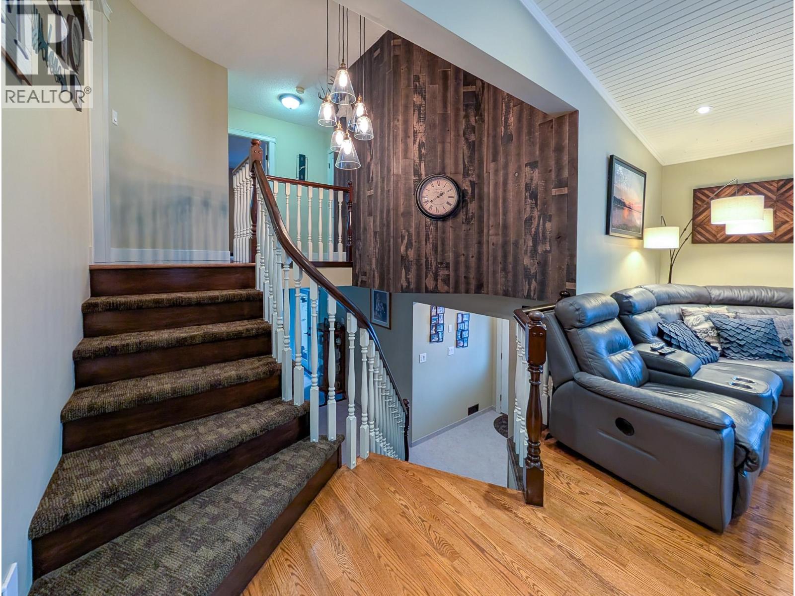 11400 MAURAEN DRIVE, Prince George