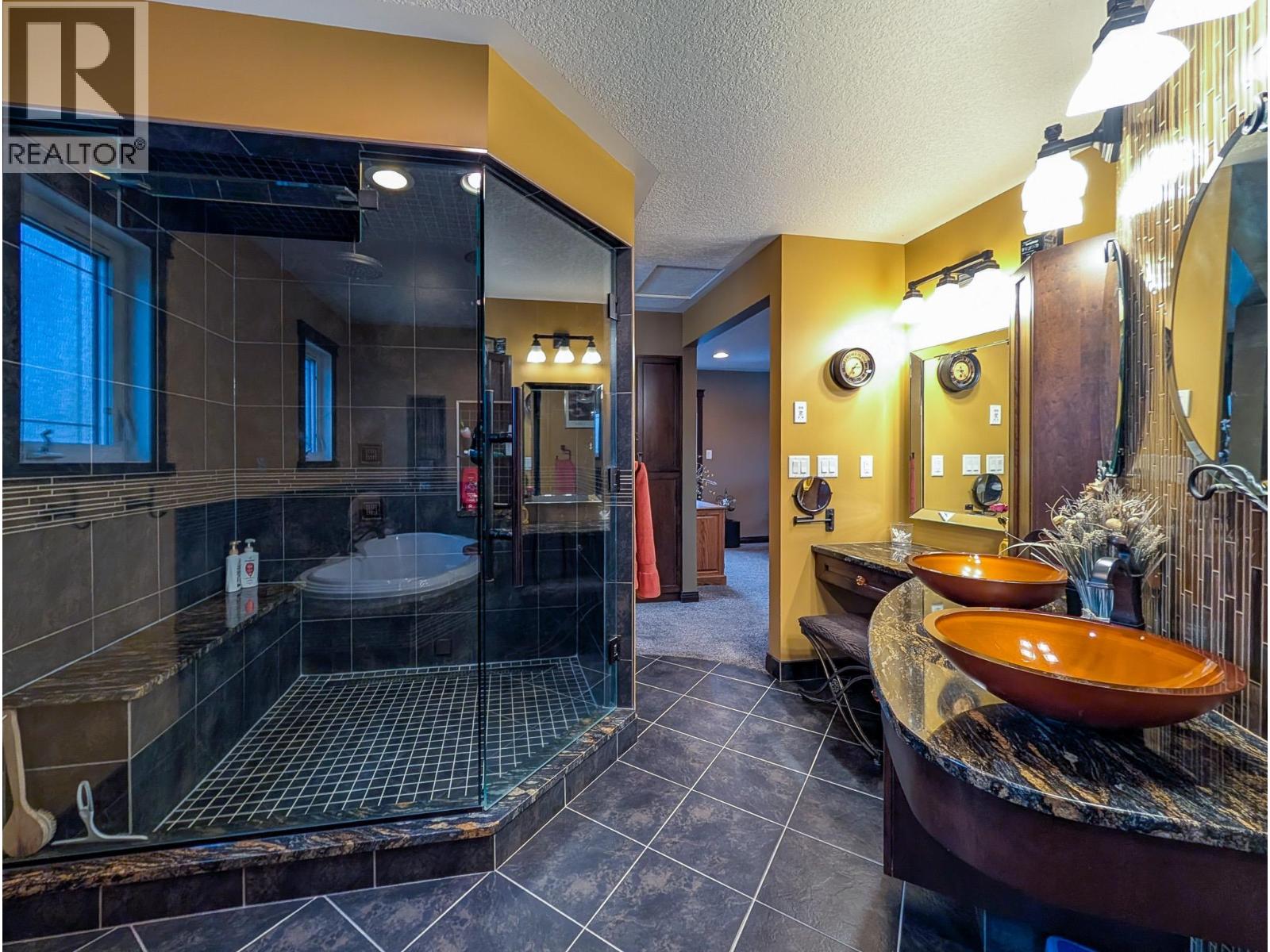 11400 MAURAEN DRIVE, Prince George