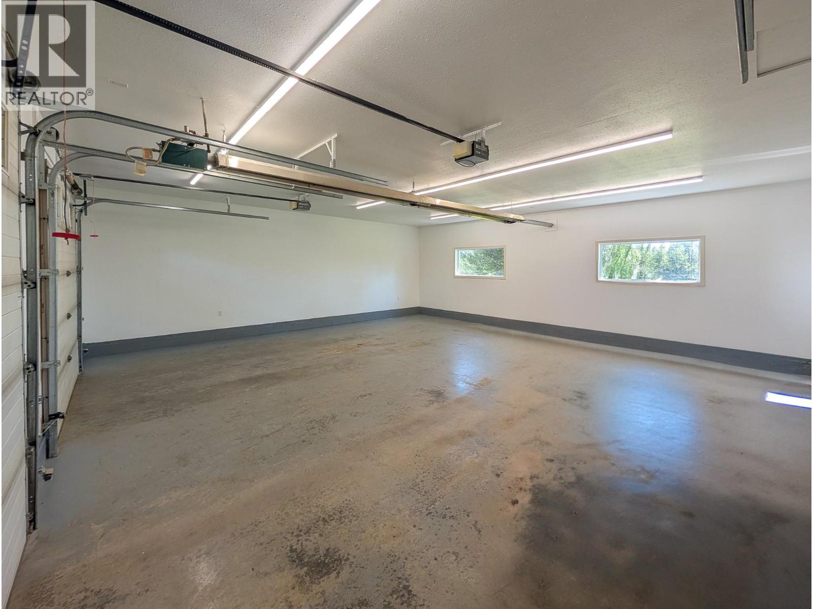 11400 MAURAEN DRIVE, Prince George