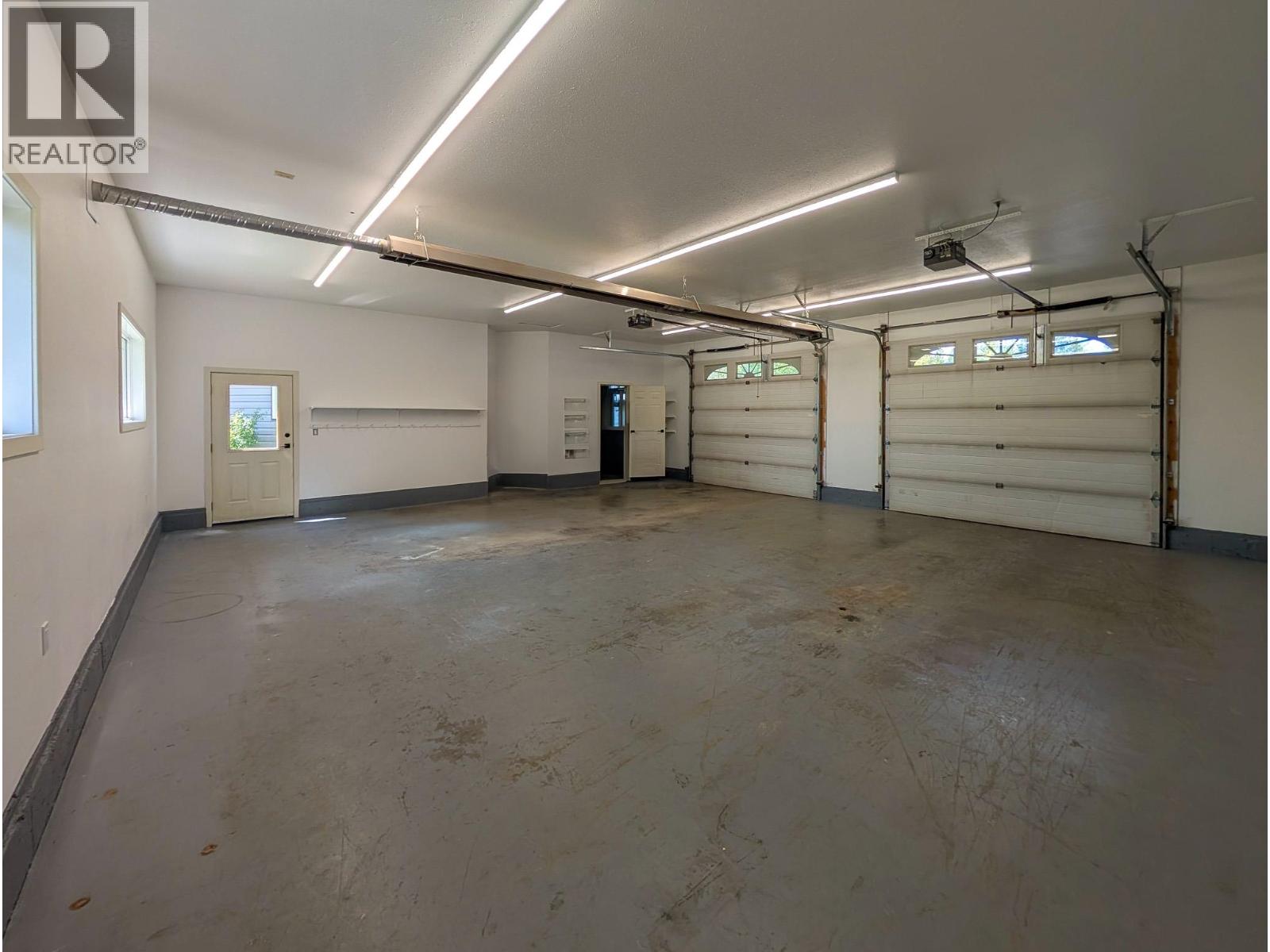 11400 MAURAEN DRIVE, Prince George