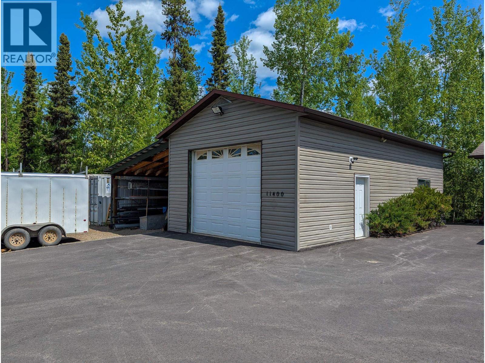 11400 MAURAEN DRIVE, Prince George